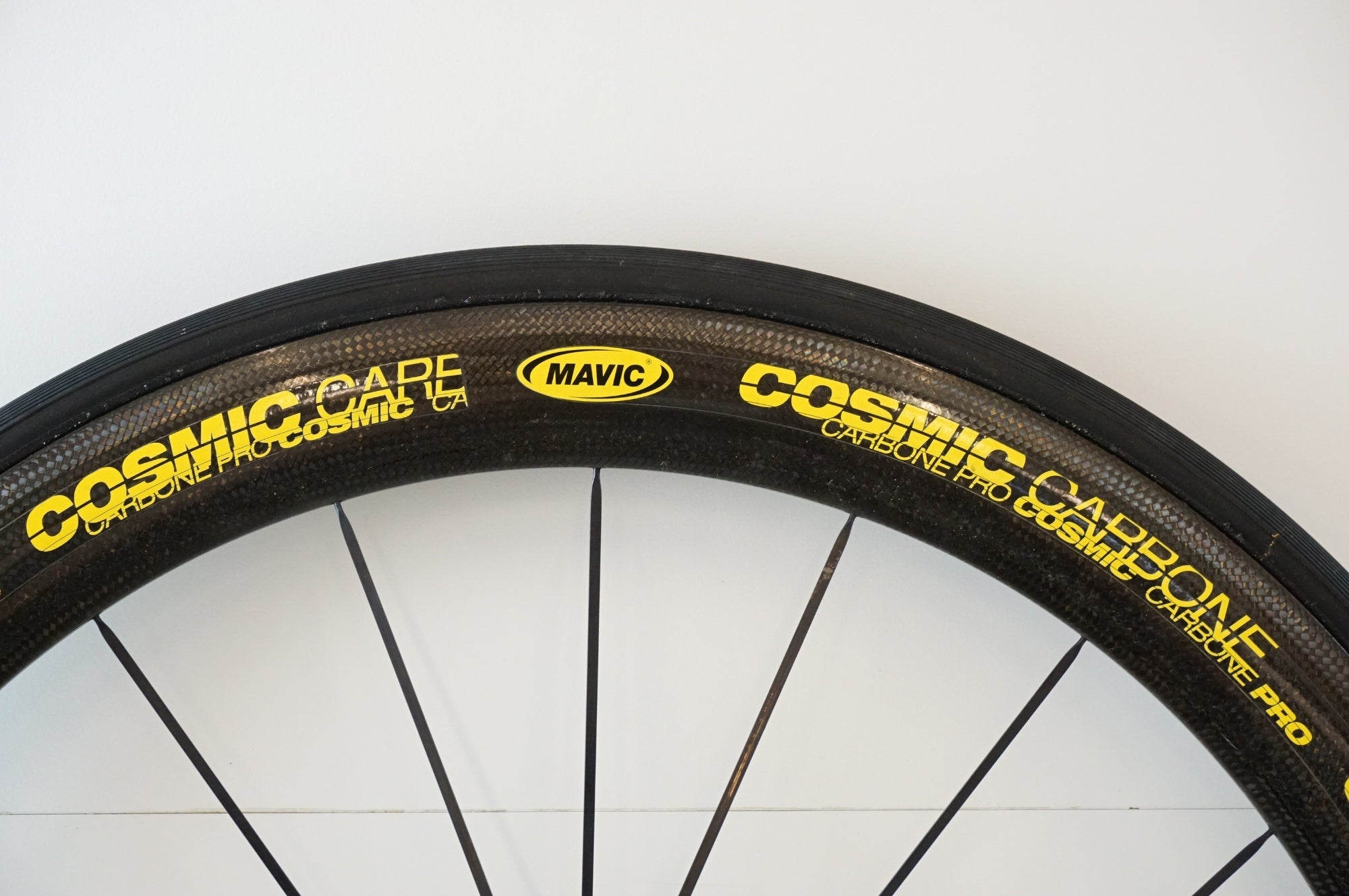 魚*雷様 MAVIC COSMIC 完組ホイール ブラック/イエロー MAVIC 「マビック」 COSMIC CARBON PRO SHIMANO11S ホイールセット