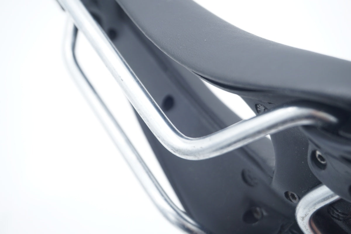 MONOII 「モノイー」 サドル / 京都八幡店