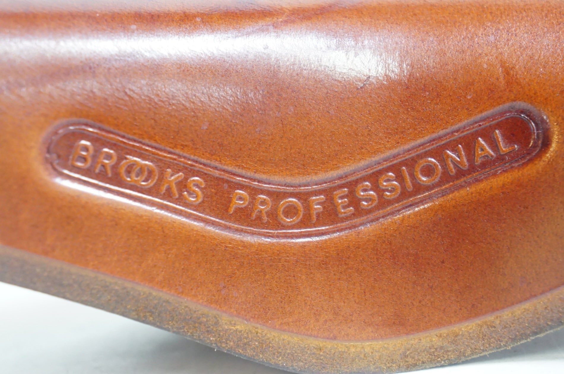 BROOKS 「ブルックス」 PROFESSIONAL サドル / 熊谷本店