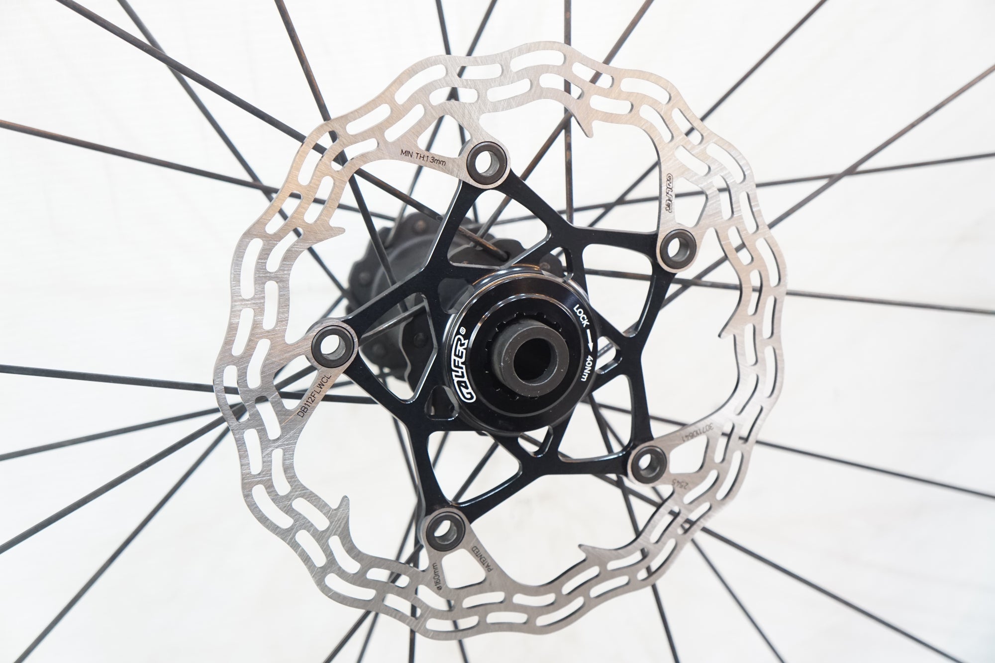 ZIPP 「ジップ」 353 NSW DISC シマノ11速 ホイールセット