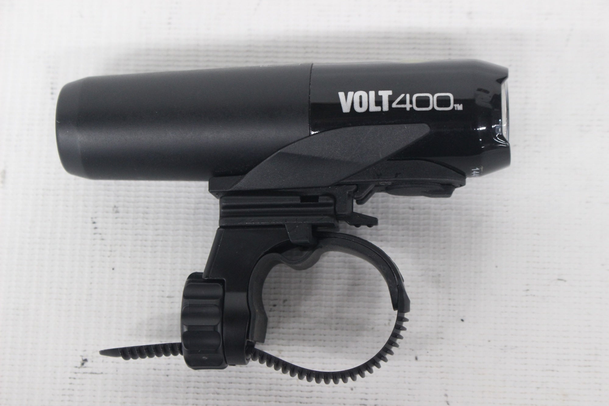 【中古美品】CATEYE VOLT400 自転車用フロントライト 2個セット CATEYE 「キャットアイ」 VOLT400 フロントライト / バイチャリ
