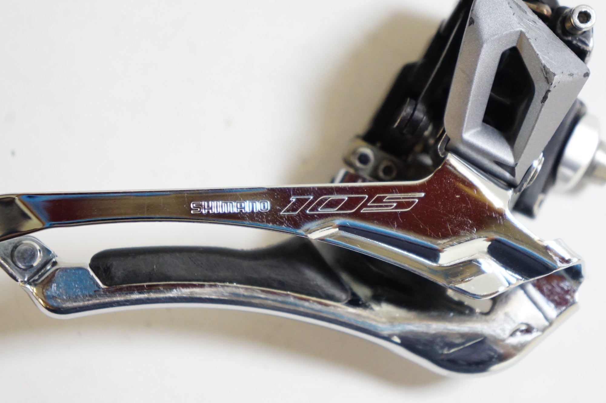 SHIMANO 「シマノ」 105 FD-R7000 フロントディレイラー / 熊谷本店