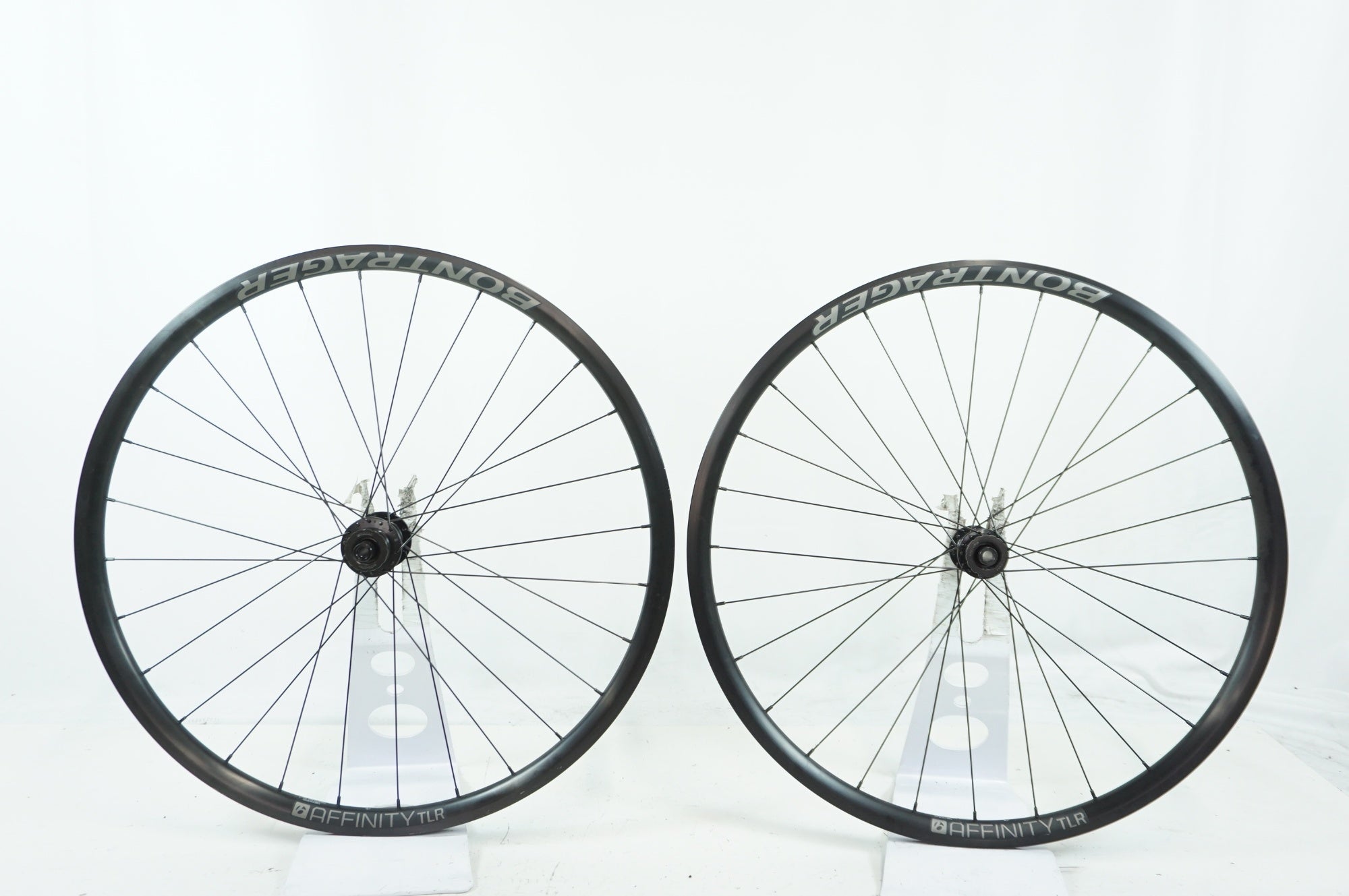 BONTRAGER 「ボントレガー」 AFFINITY TLR DISC ホイールセット