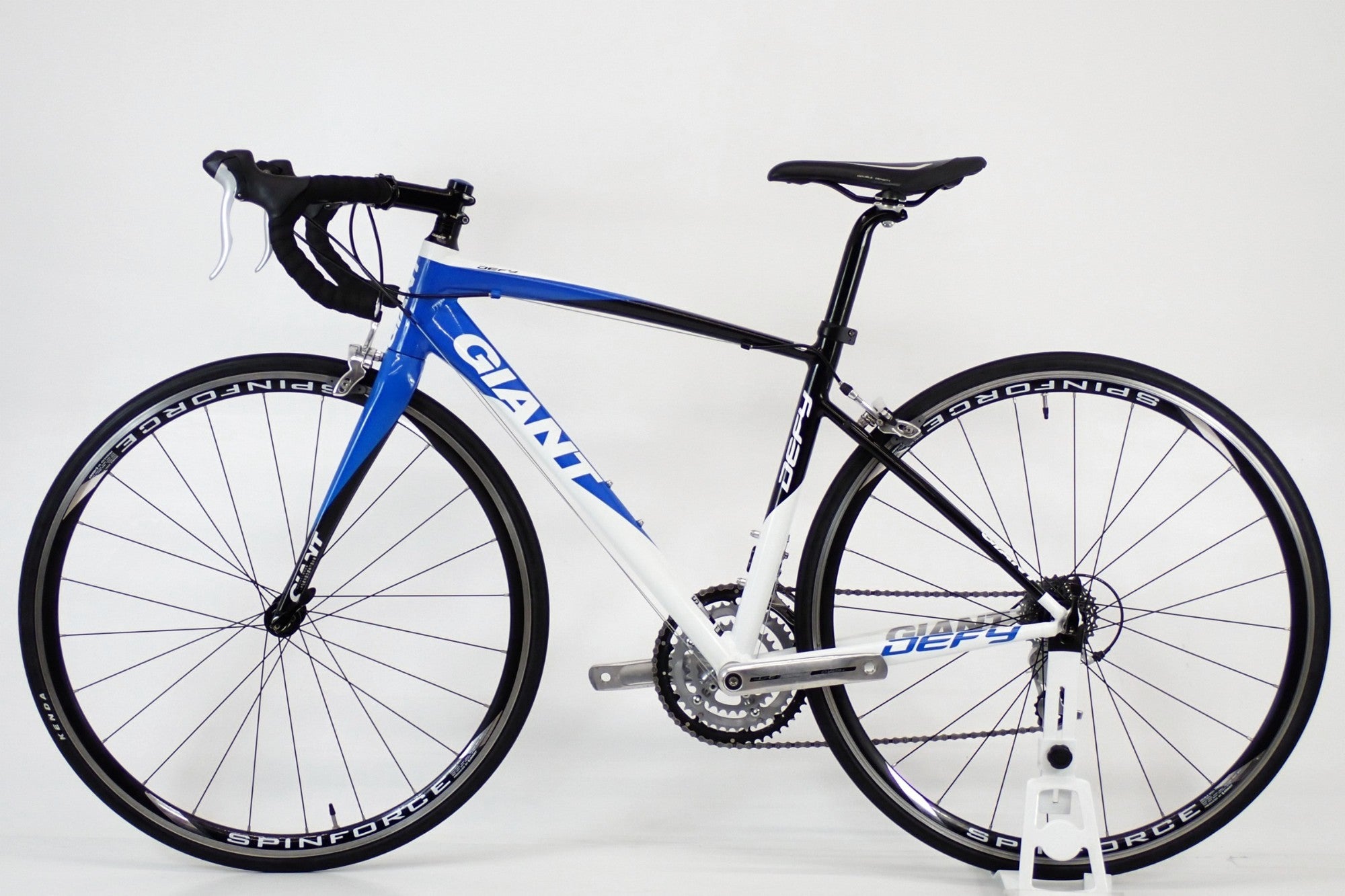 GIANT 「ジャイアント」 DEFY3 2010年モデル ロードバイク / 伊勢崎店