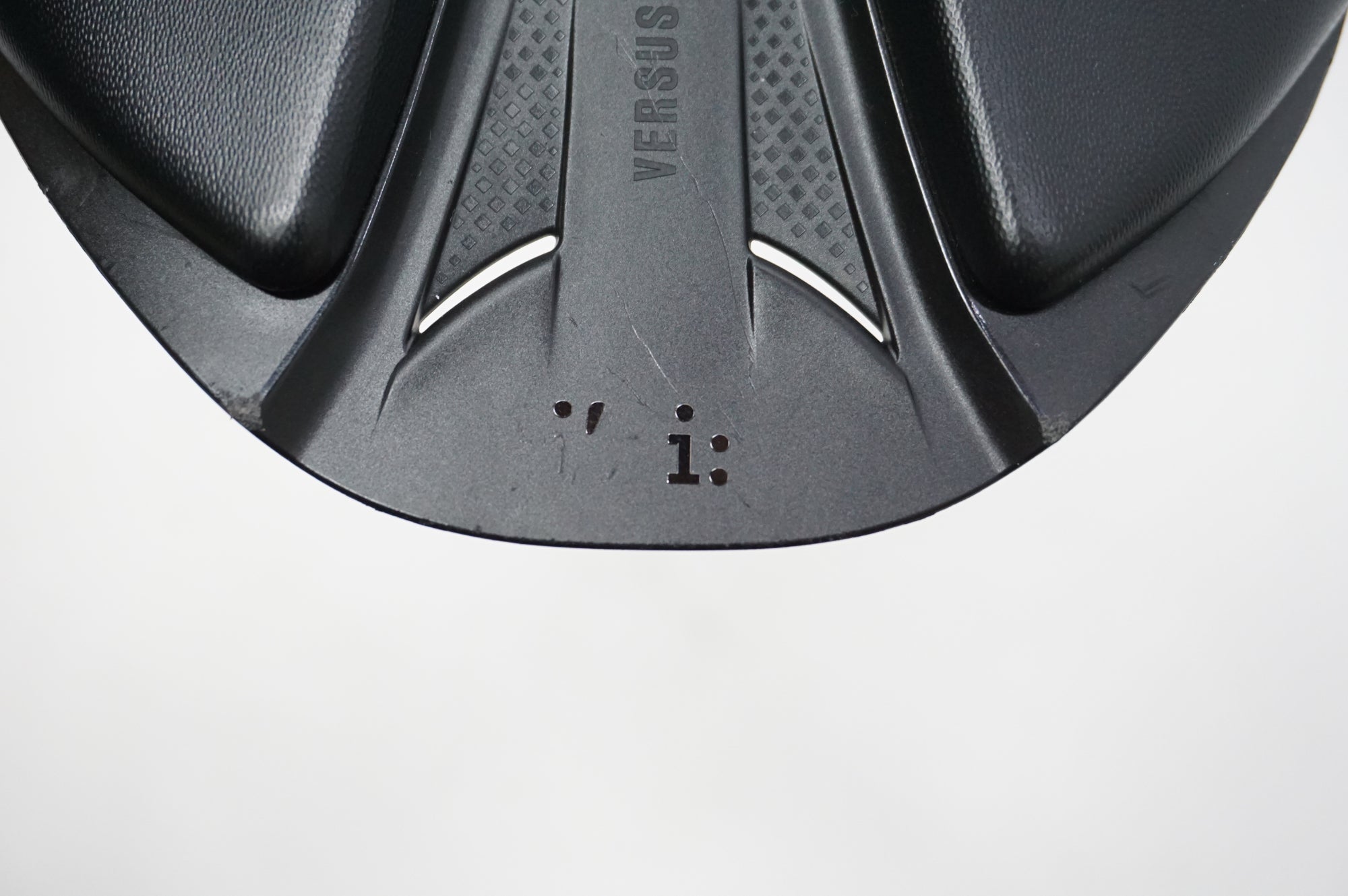 FIZIK 「フィジーク」 ANTARES R5 サドル / 川越店