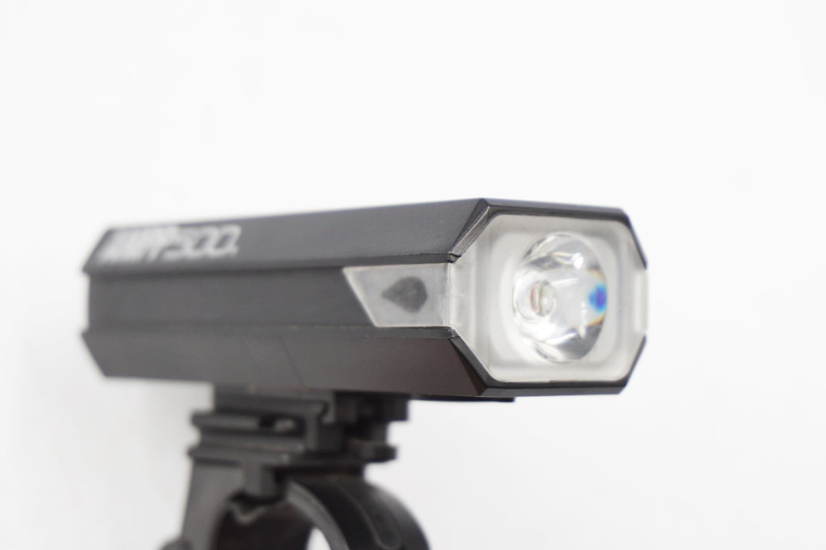 CATEYE 「キャットアイ」 AMPP500 フロントライト / 奈良店