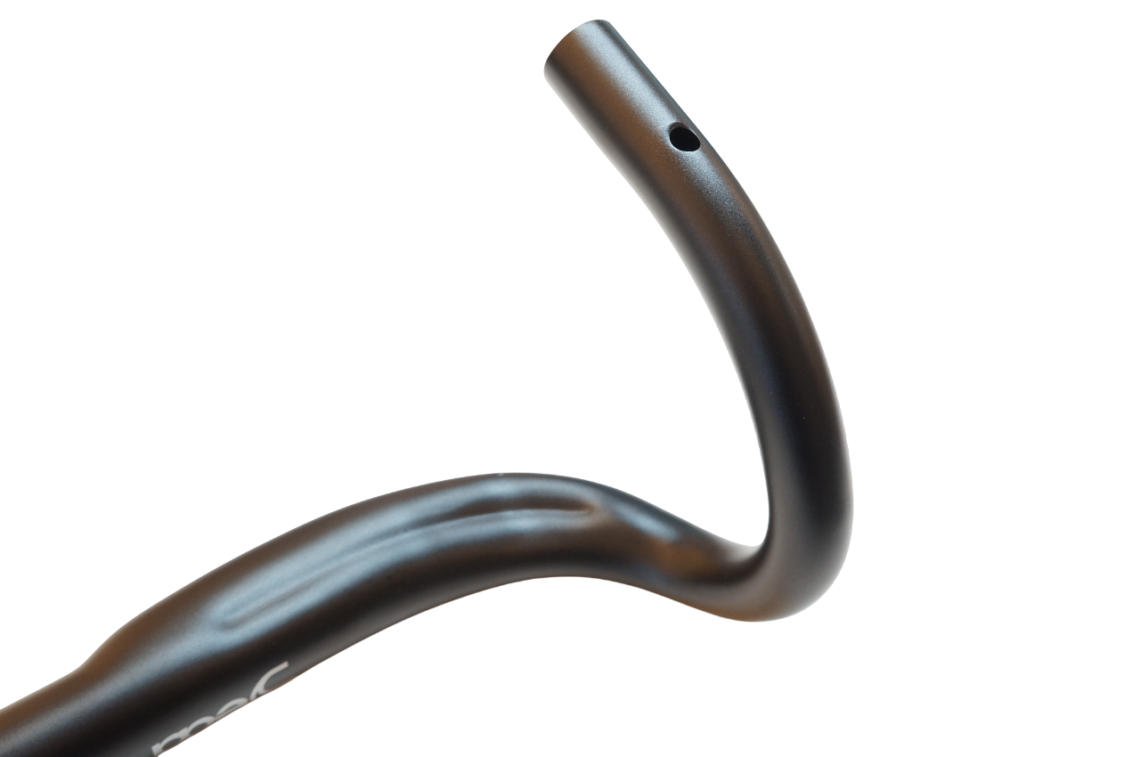 DEDA 「デダ」 SUPERZERO φ31.7 440mm ドロップハンドル / バイチャリ浦和ベース