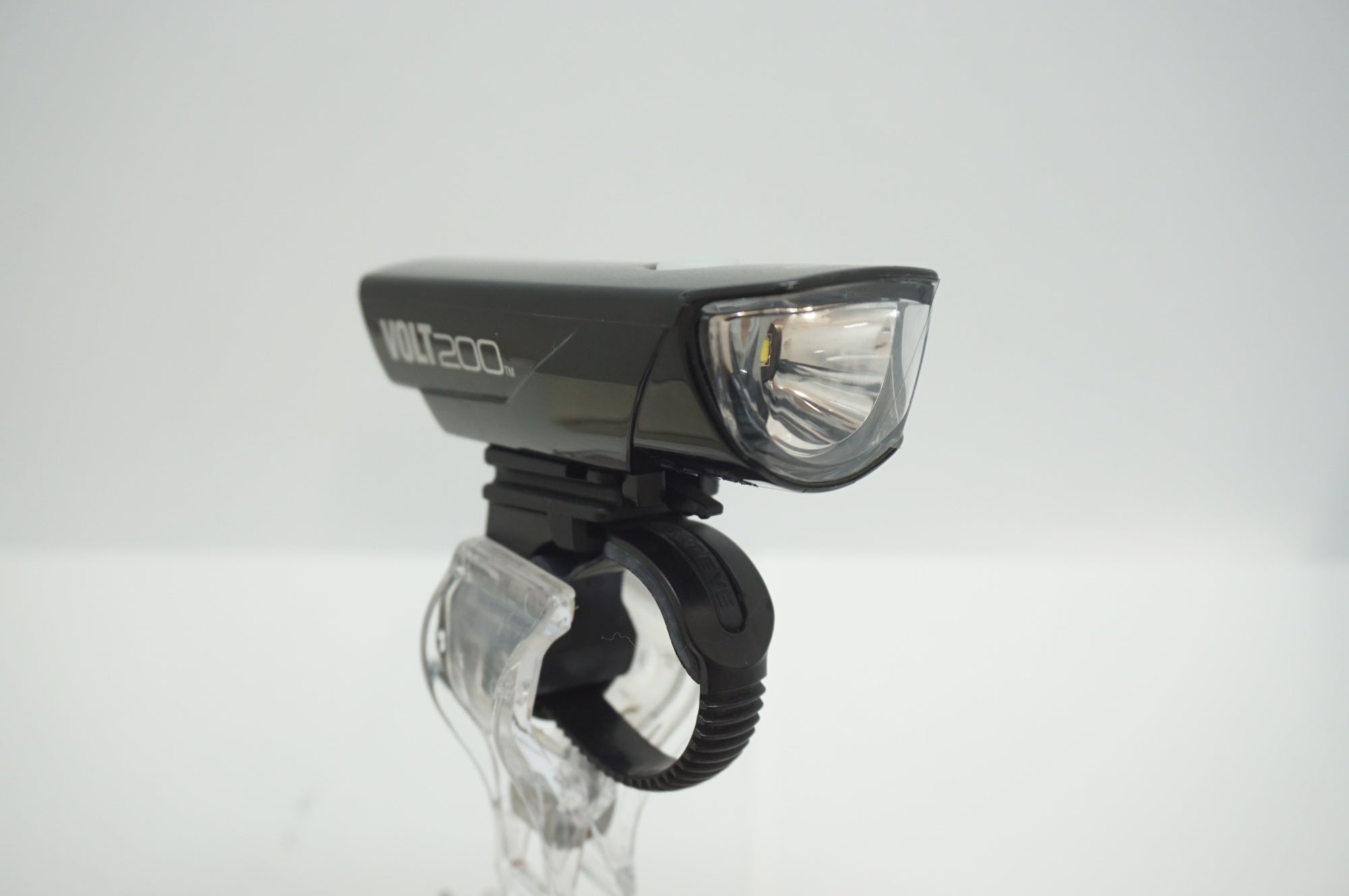 CATEYE 「キャットアイ」 VOLT200 フロントライト / 福岡店