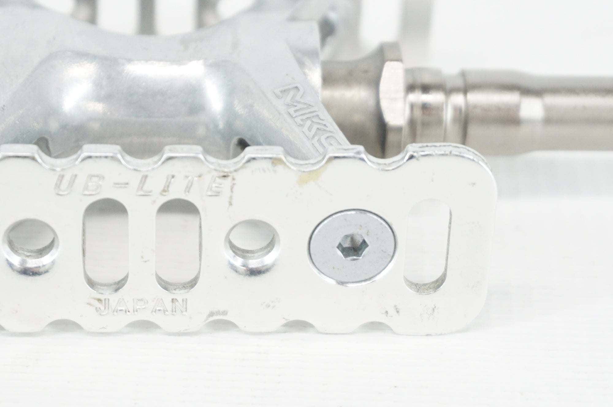 MKS 「ミカシマ」 UB-LITE EZY ペダル / 阪急塚口店