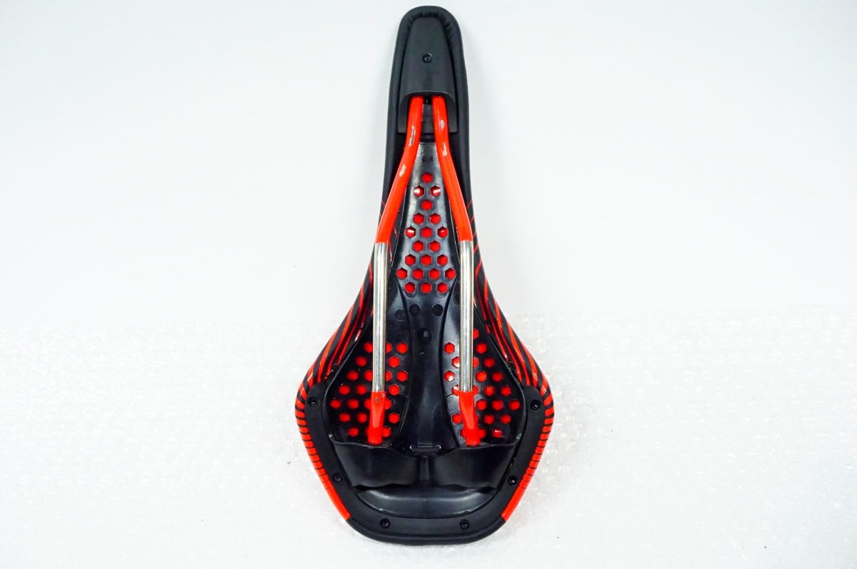 RACEFACE 「レースフェース」 AEFFECT サドル / 名古屋大須店