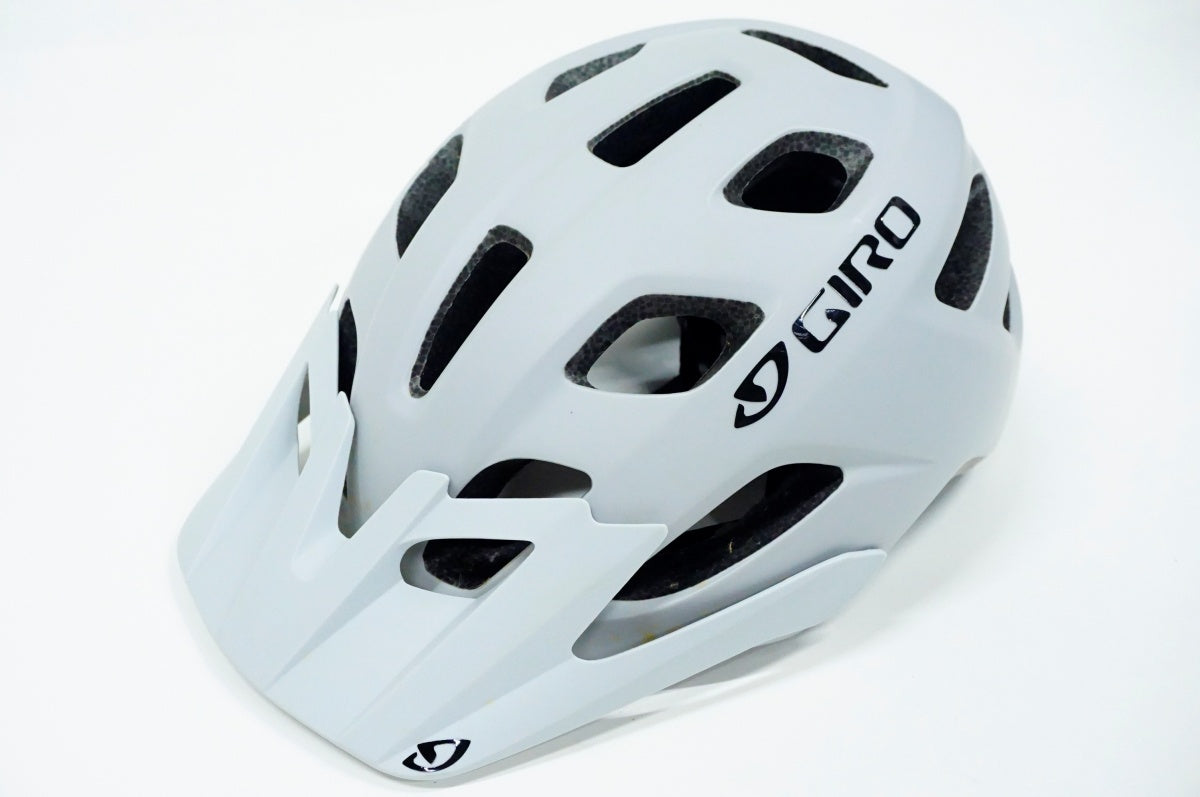 GIRO 「ジロ」 FIXTURE 54-61cm ヘルメット / 名古屋大須店