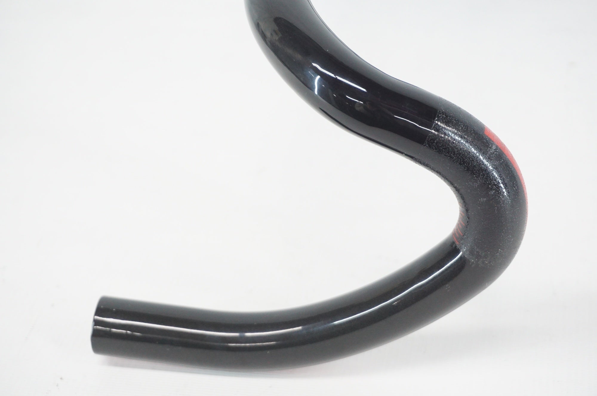 3T 「スリーティー」 ERGOSUM TEAM φ31.8 400mm ハンドル / 阪急塚口店