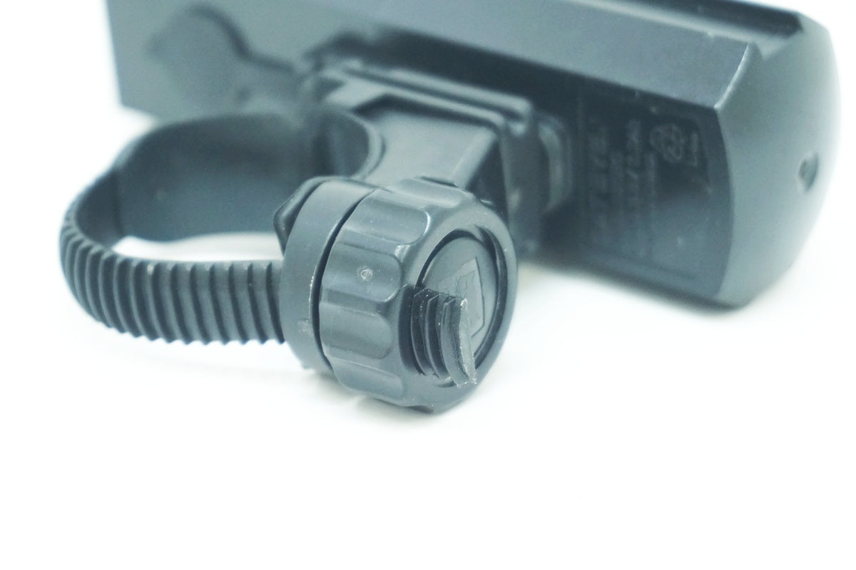 CATEYE 「キャットアイ」 AMPP 300 フロントライト / 大阪美原北インター店