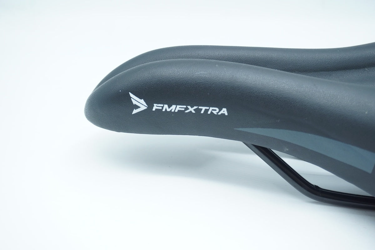 FMFXTRA「エフエムエフエクストラ」 サドル/ 京都西院店