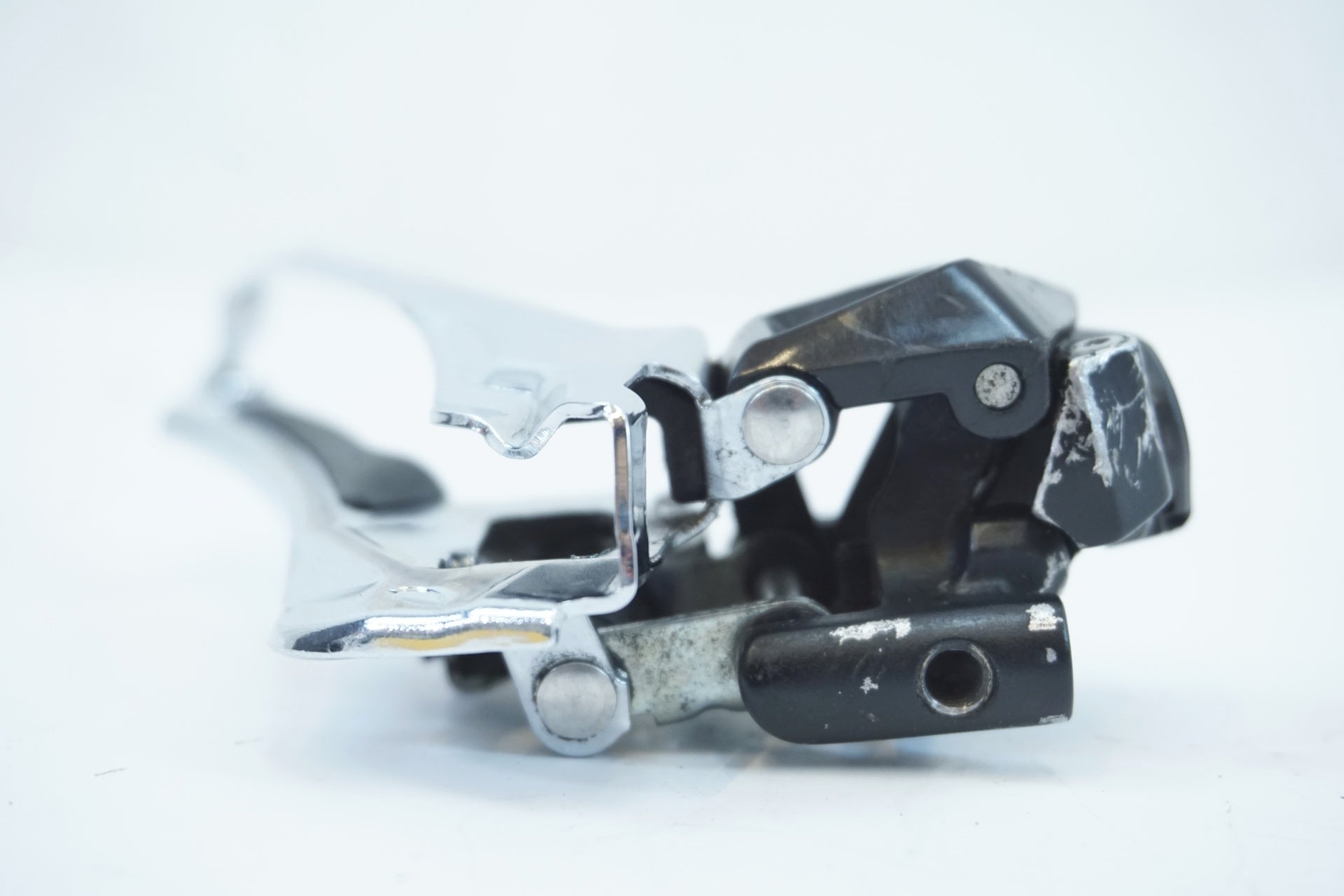 SHIMANO 「シマノ」 105 FD-R7000 フロントディレイラー / 有明ガーデン店