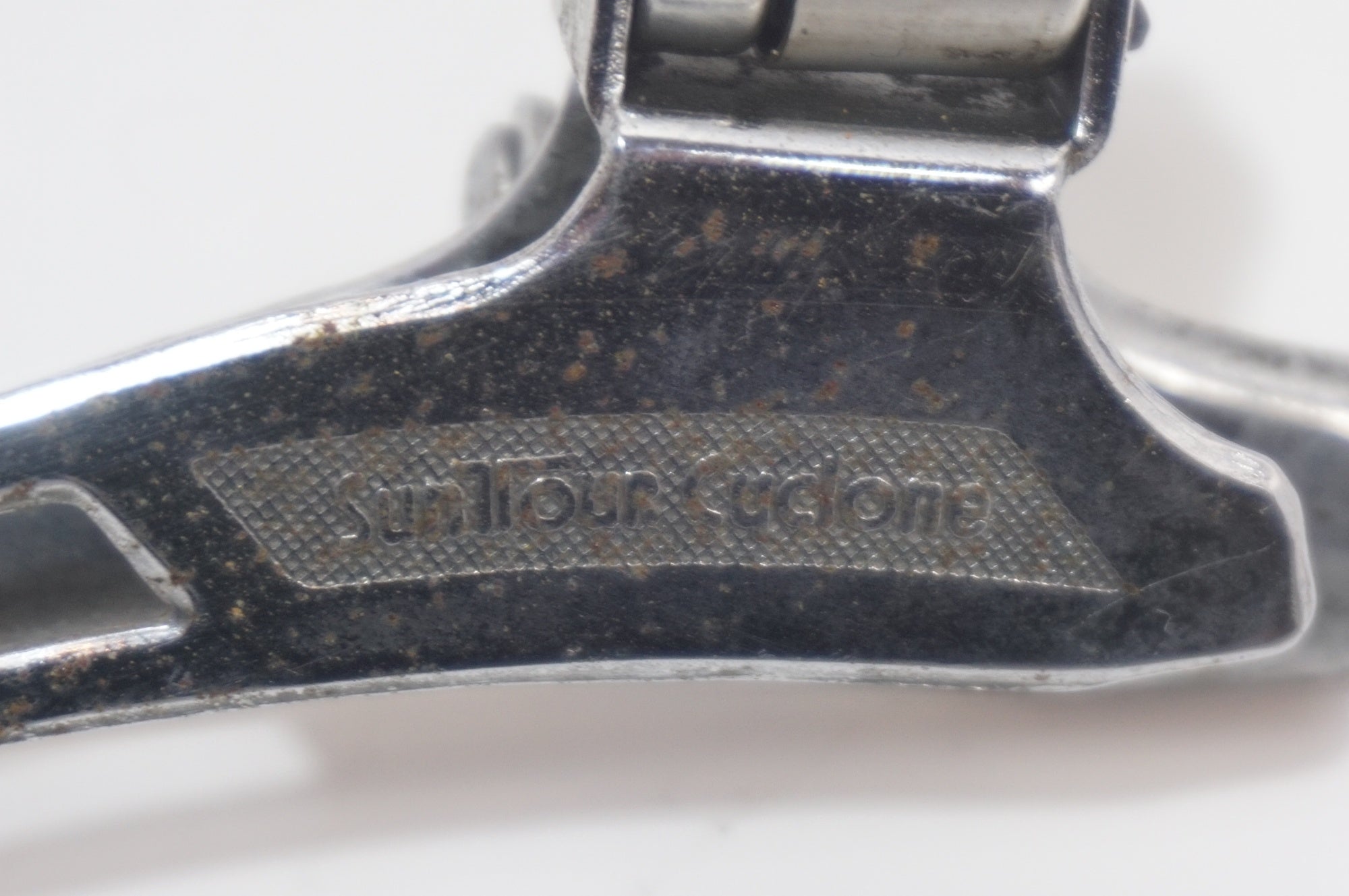 SUNTOUR 「サンツアー」 CYCLONE フロントディレイラー / 世田谷店