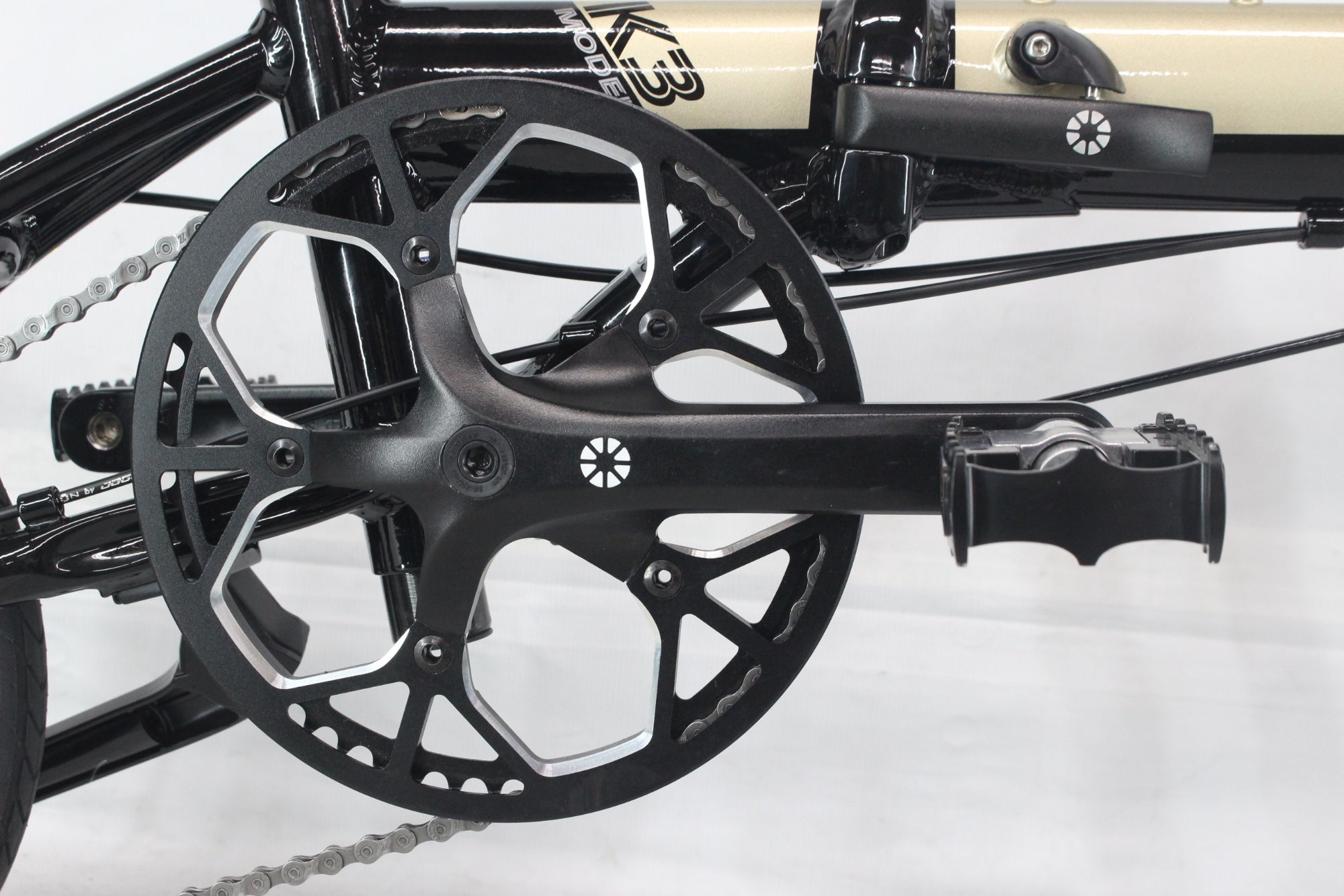 只今商談中　現車確認必須　DAHON　K3  只今オーバーホール中 DAHON 「ダホン」 K3 2023年モデル 14インチ 折り畳み自転車