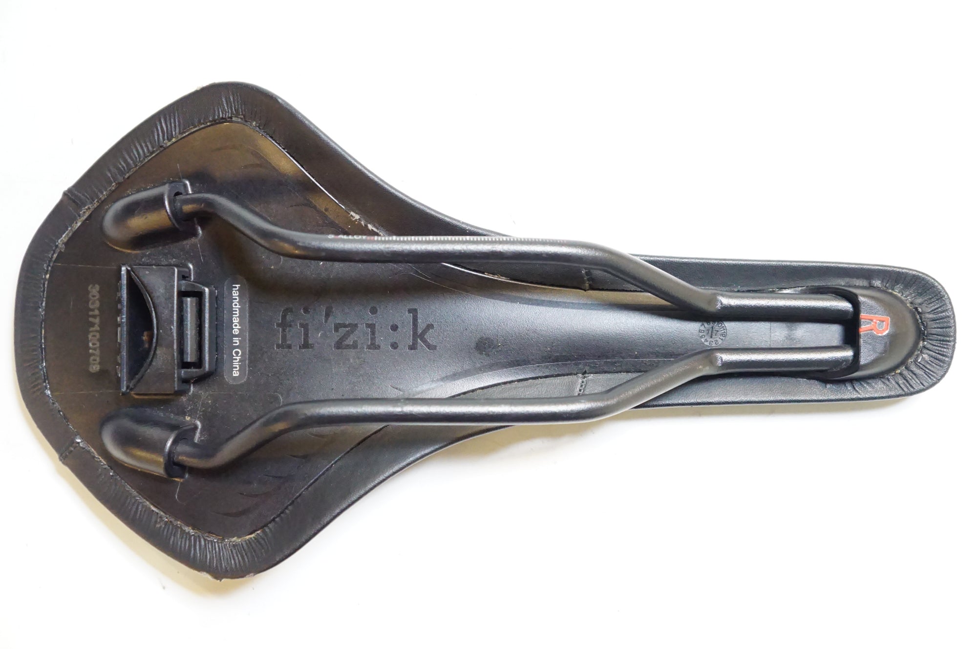 Fizik R7 サドル　フィジーク　傷あり FIZIK 「フィジーク」 ANTARES R7 サドル / 熊谷本店 ｜ バイチャリ