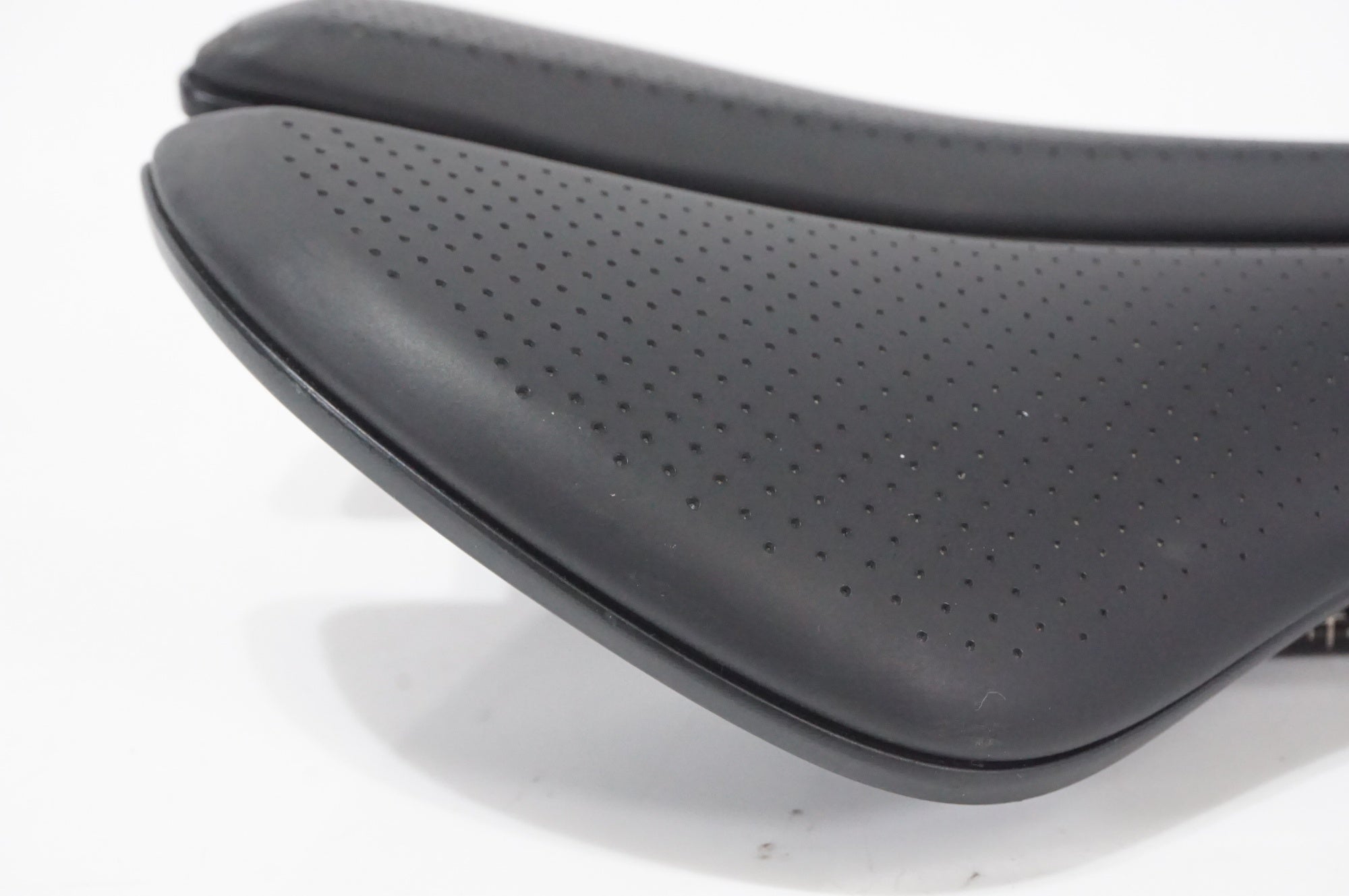 BONTRAGER 「ボントレガー」 AEOLUS ELITE サドル / AKIBA店