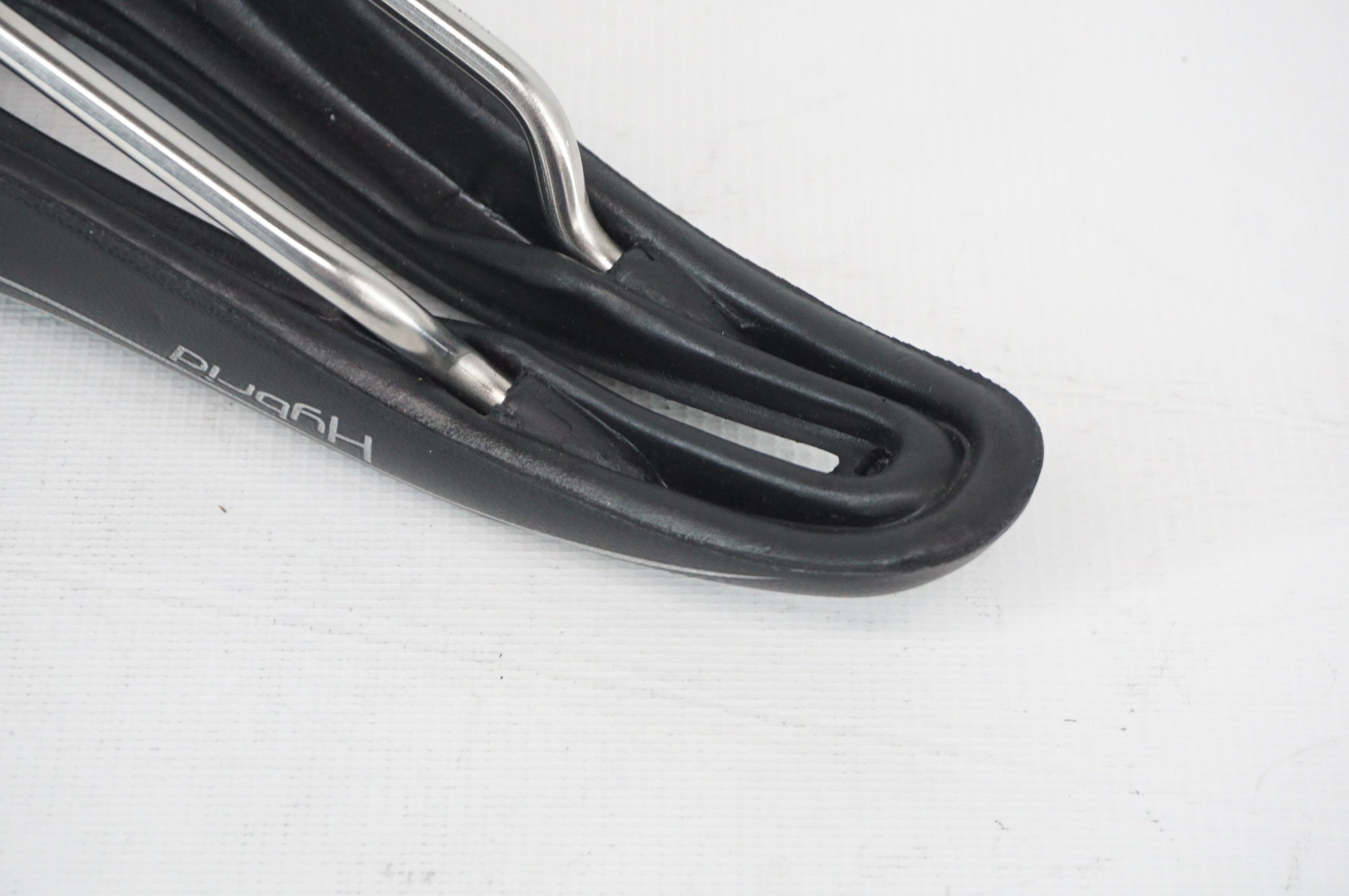 SELLE SMP 「セッレエスエムピー」 HYBRID サドル / 阪急塚口店