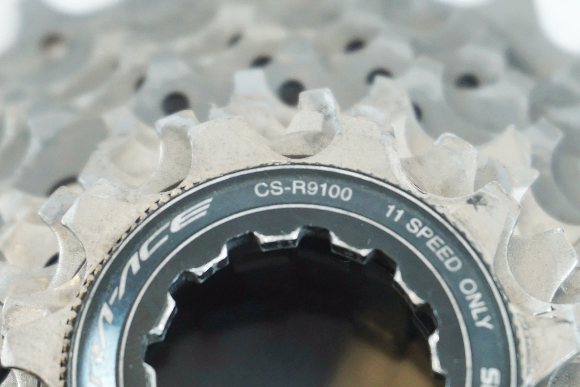 SHIMANO 「シマノ」 DURA-ACE CS-R9100 11-28T スプロケット / 有明