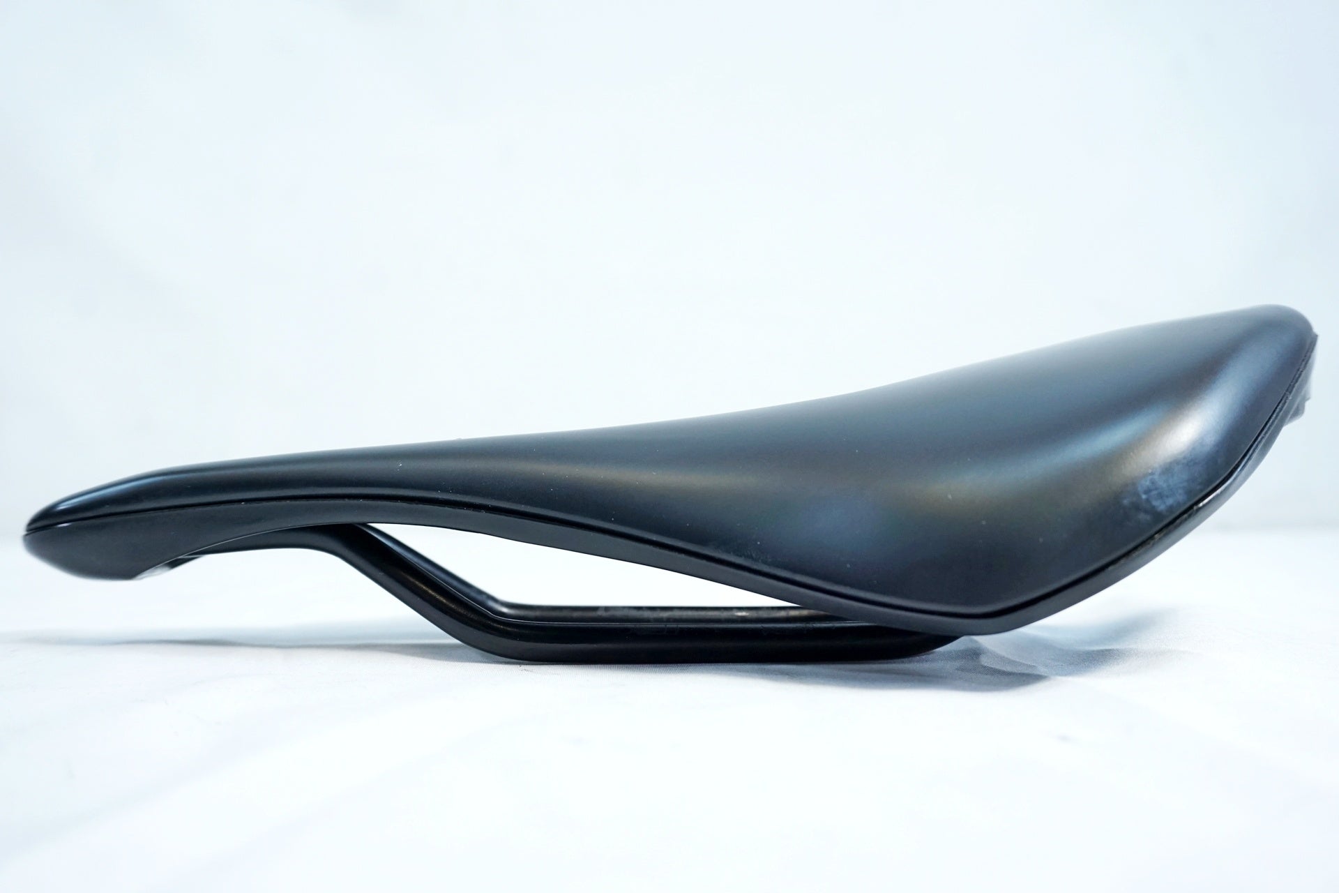 MOST 「モスト」 LYNX ULTRA サドル / 有明ガーデン店