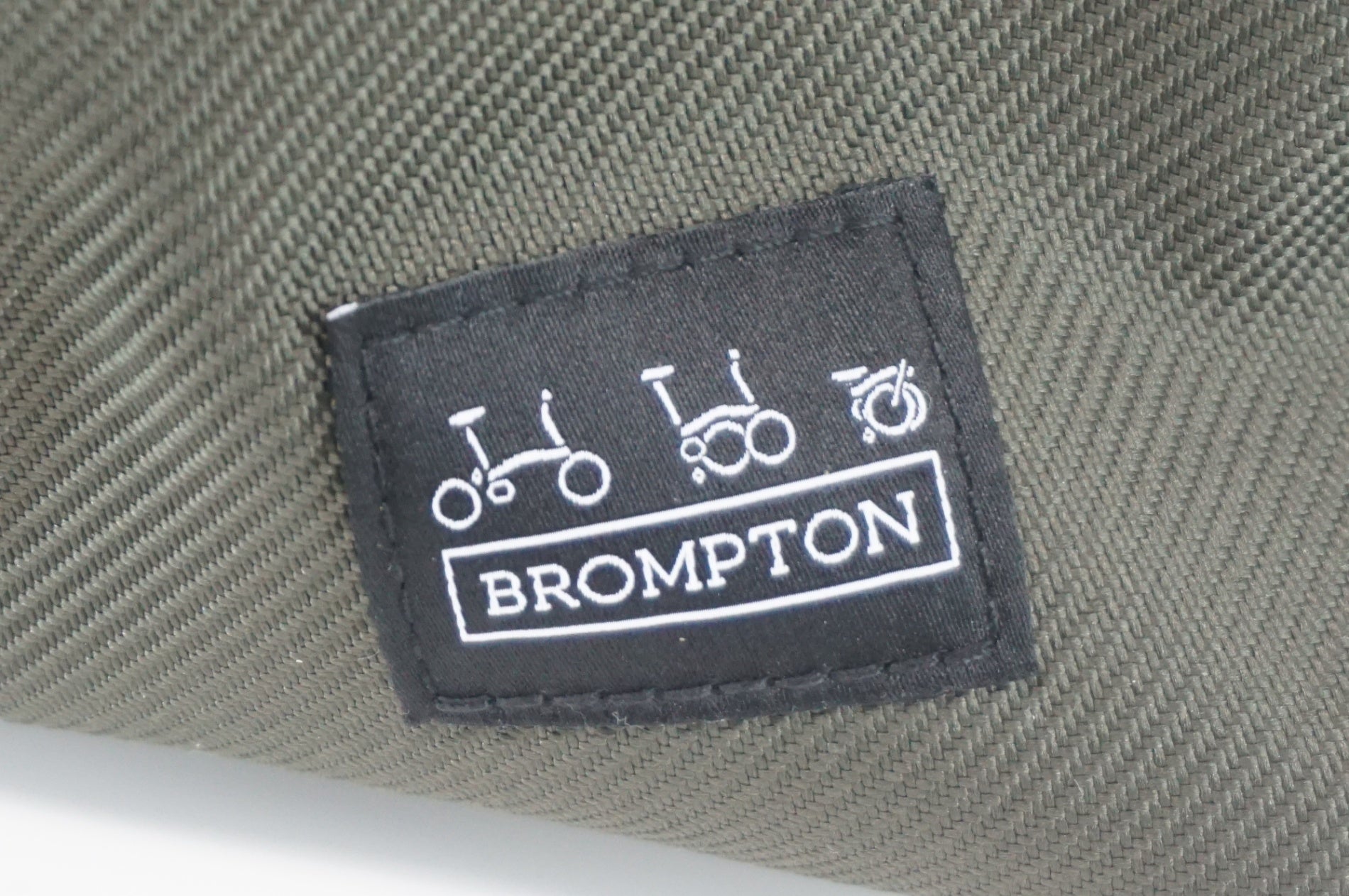 極美品 BROMPTON ブロンプトン TOTEBAG 9L フロントバック BROMPTON 「ブロンプトン」 TOTEBAG 9L フロントバッグ / 阪急