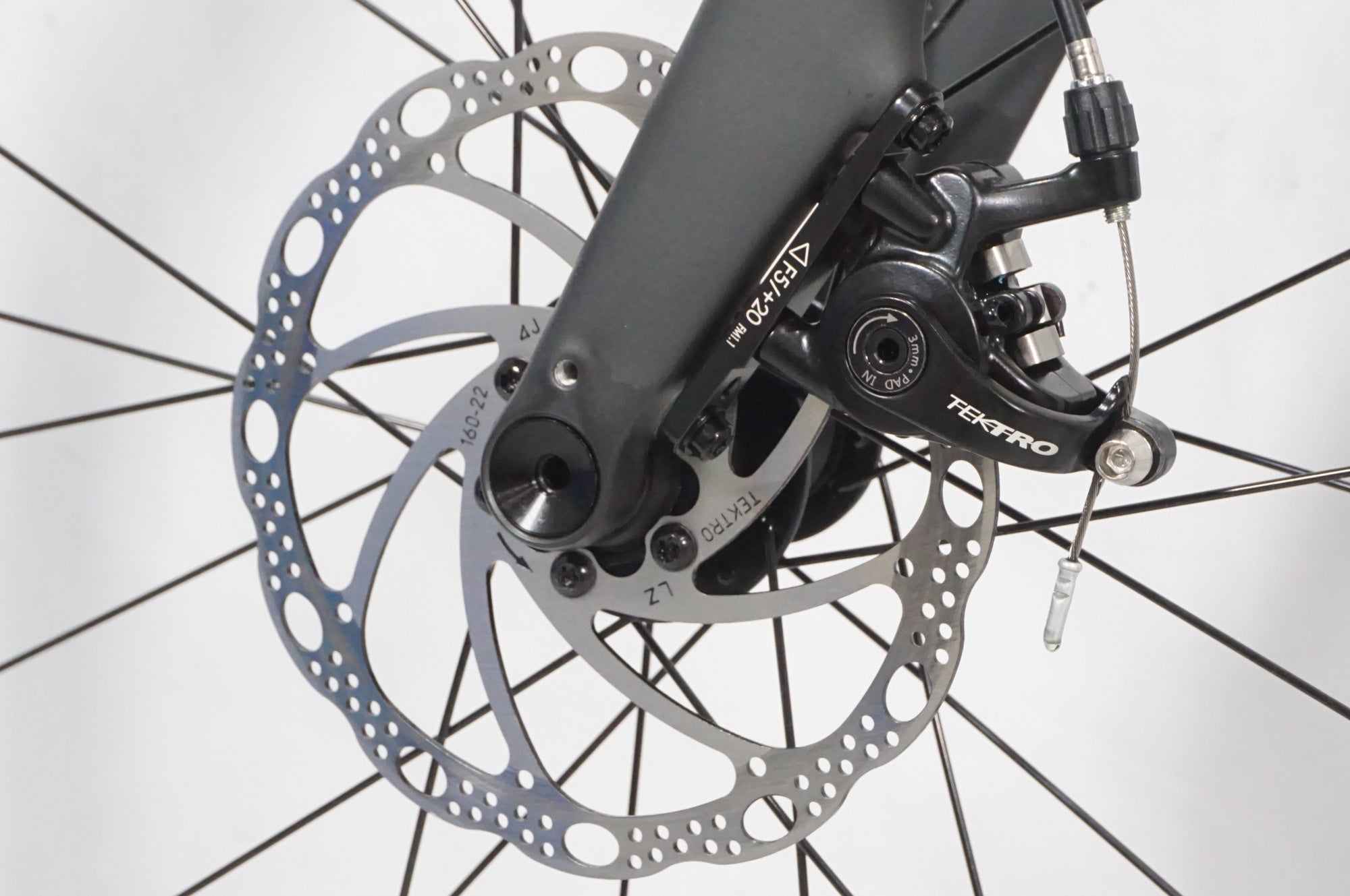 TREK 「トレック」 DOMANE AL2 DISC GEN4 2024年モデル ロードバイク / AKIBA店