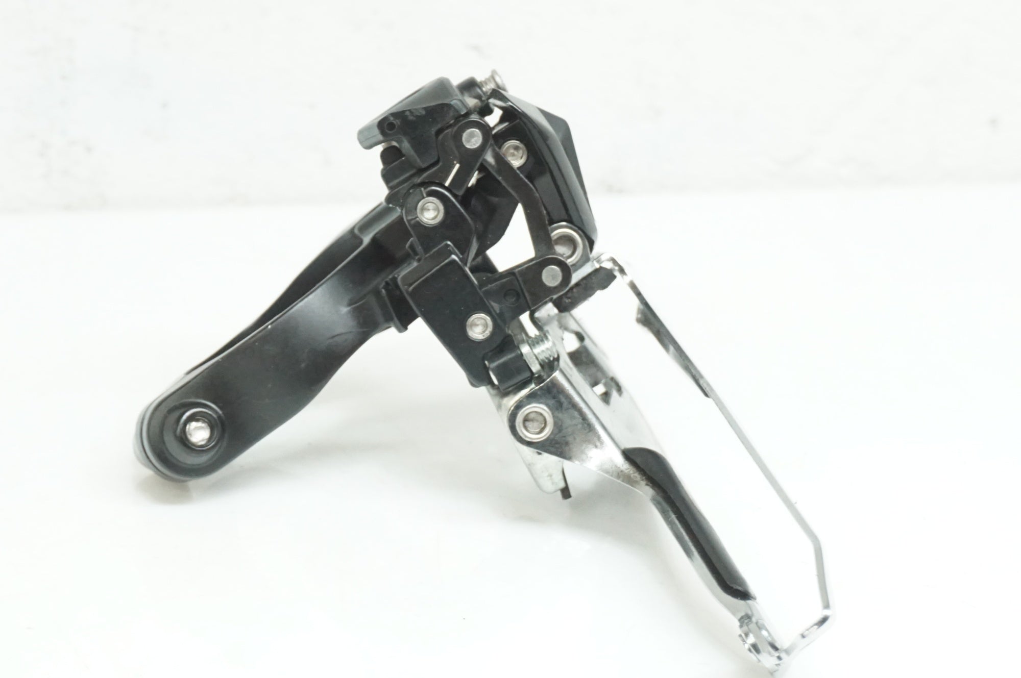 SHIMANO 「シマノ」 105 FD-R7000 φ34.9 110g フロントディレイラー