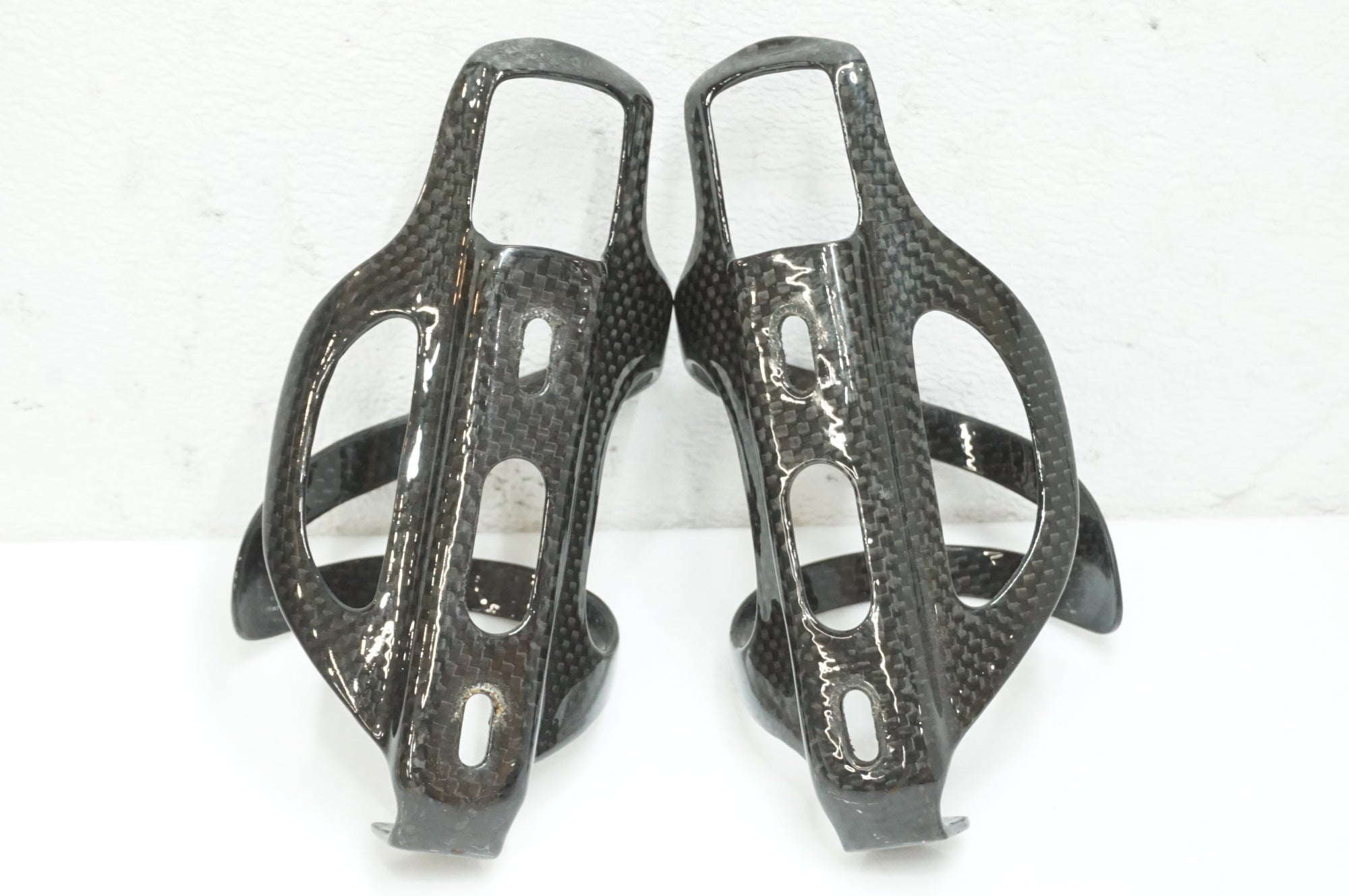 TNI 「ティーエヌアイ」 カーボン ボトルケージセット / 大宮店