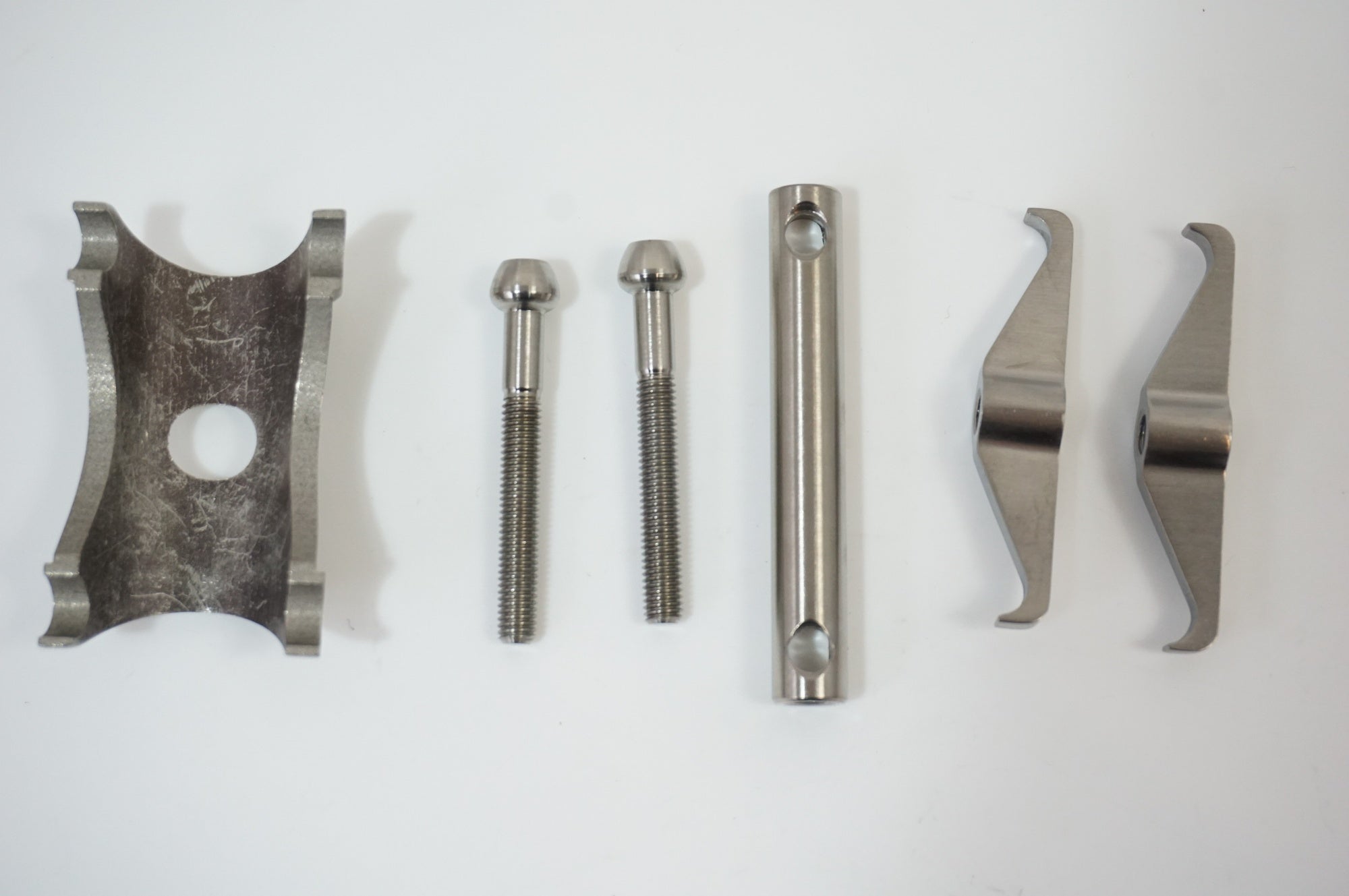 BROMPFICATION 「ブロンフィケーション」 TITANIUM φ31.8 580mm シートポスト / 世田谷店