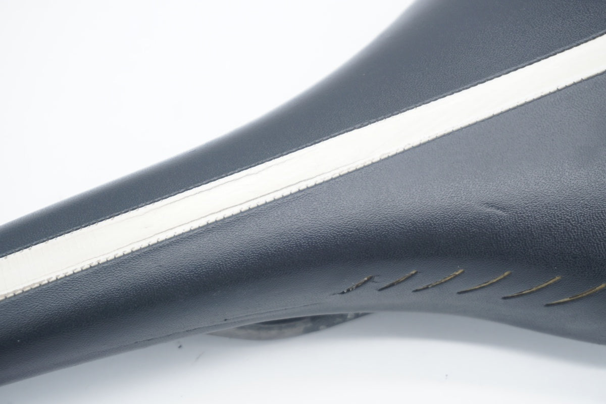 FIZIK 「フィジーク」 ARIONE CX カーボンレール サドル / 滋賀大津店