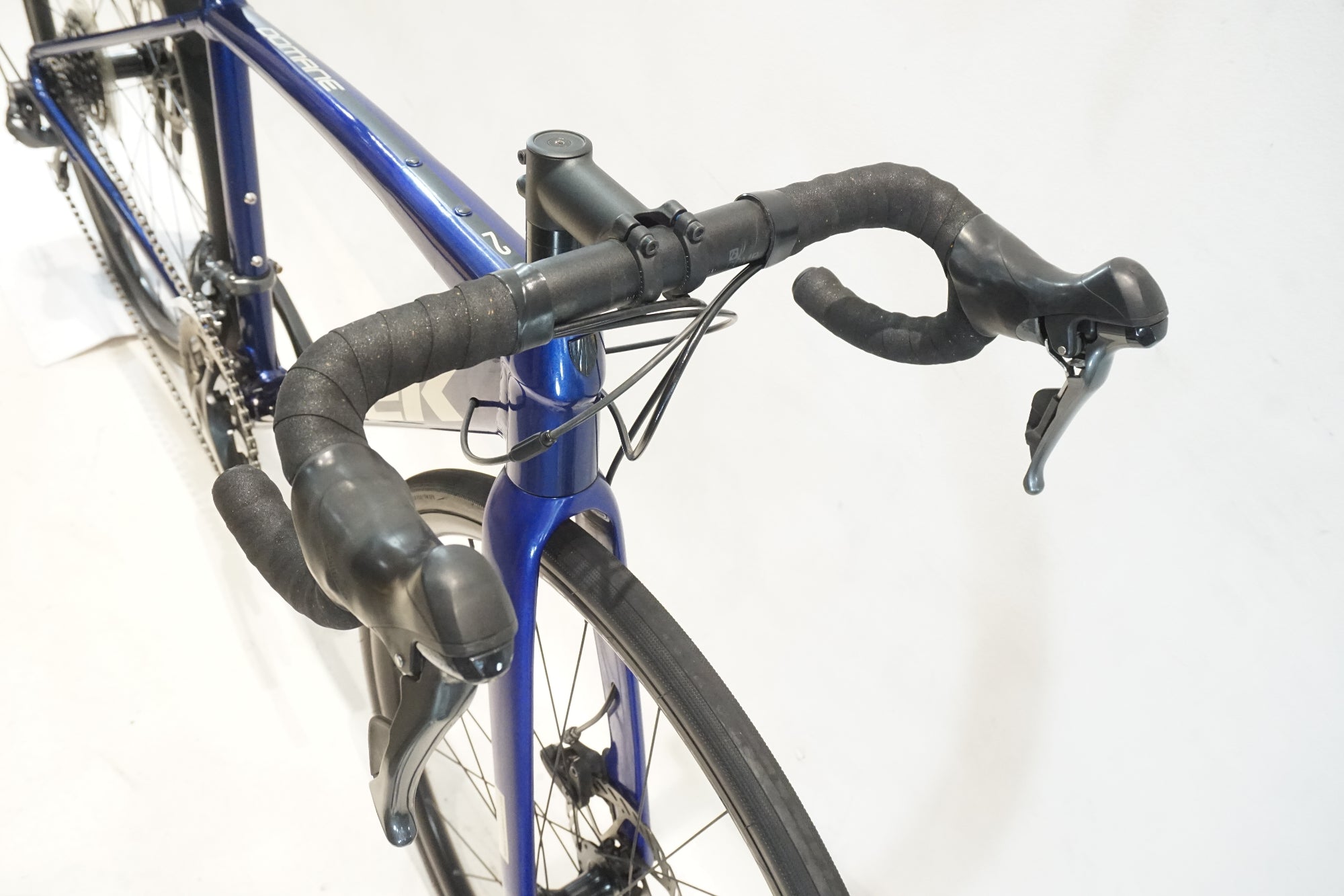 TREK 「トレック」 DOMANE AL2 DISC 2023年モデル ロードバイク / 横浜