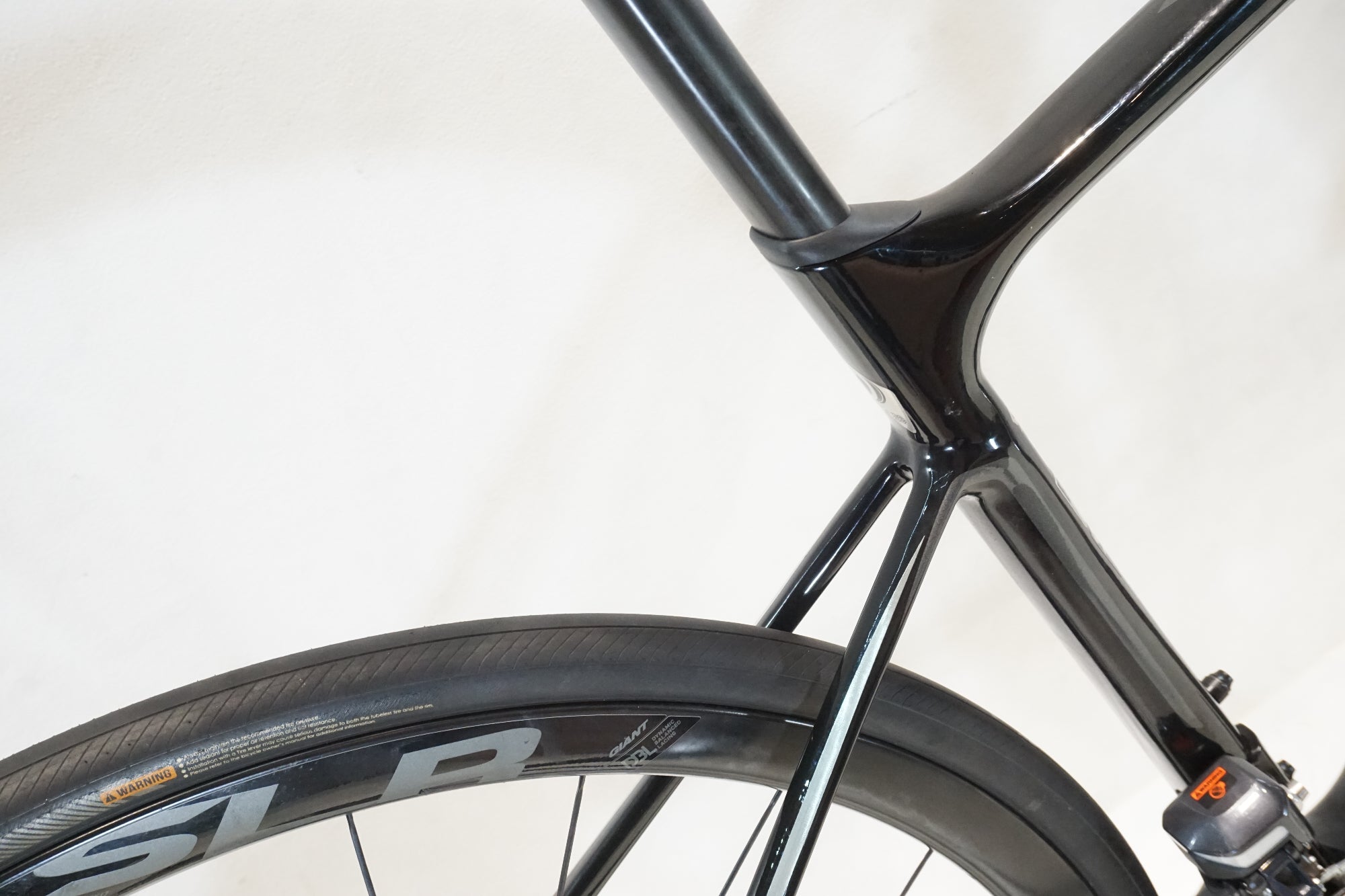 GIANT 「ジャイアント」 DEFY ADVANCED PRO0 2018年モデル GIANT 「ジャイアント」 DEFY ADVANCED PRO0 2018年モデル