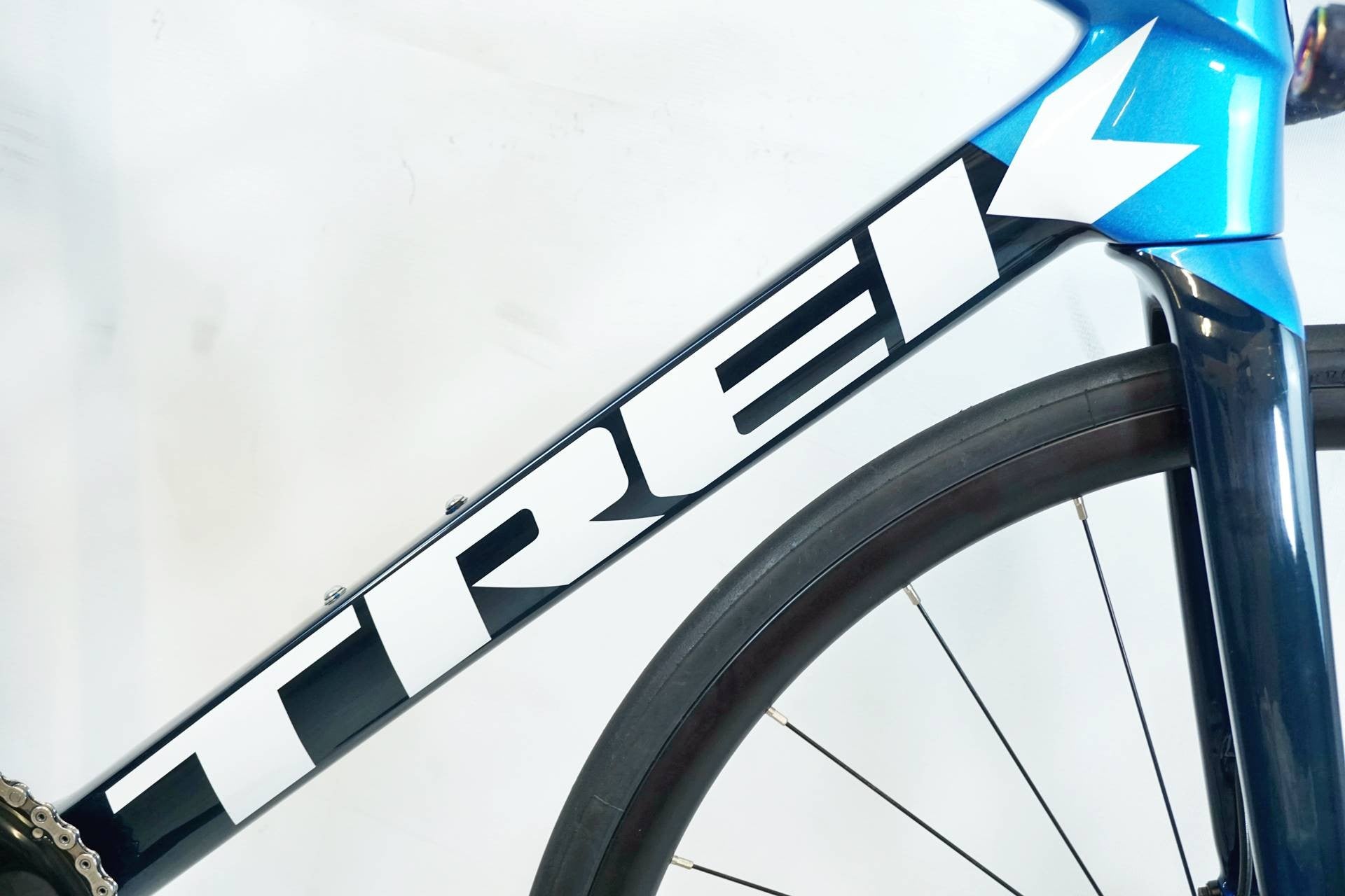 TREK 「トレック」 EMONDA SL5 DISC 2021年モデル ロードバイク / 有明ガーデン店