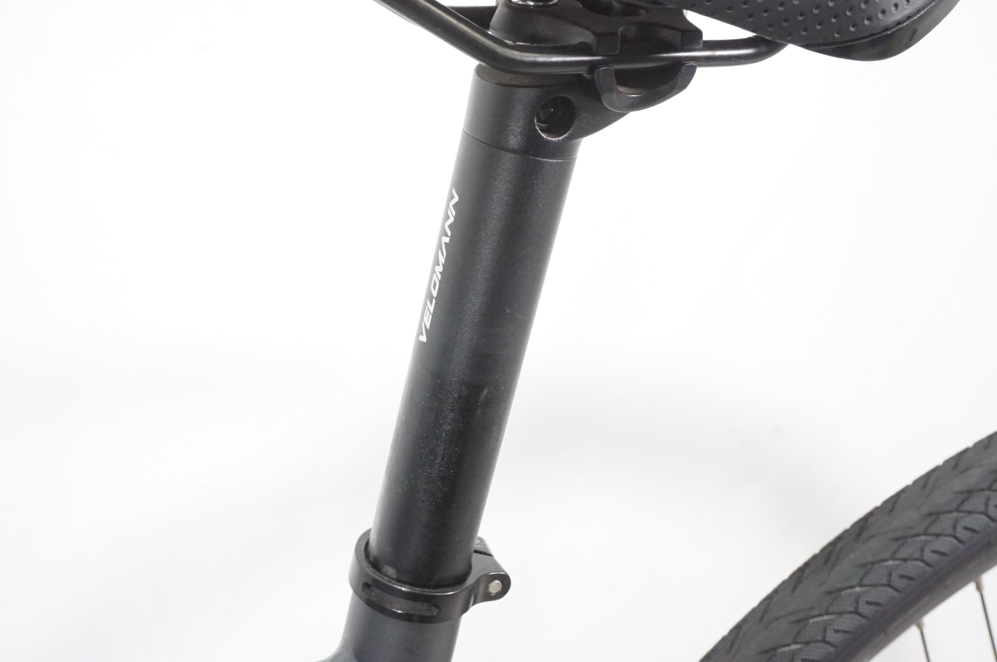 BIANCHI 「ビアンキ」 C SPORT 2 DISC 2023年モデル クロス