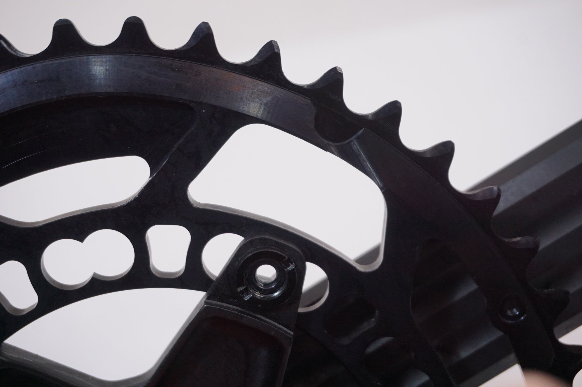 ROTOR 「ローター」 3D+ NOQチェーンリング 46T 170mm クランクセット / 世田谷店