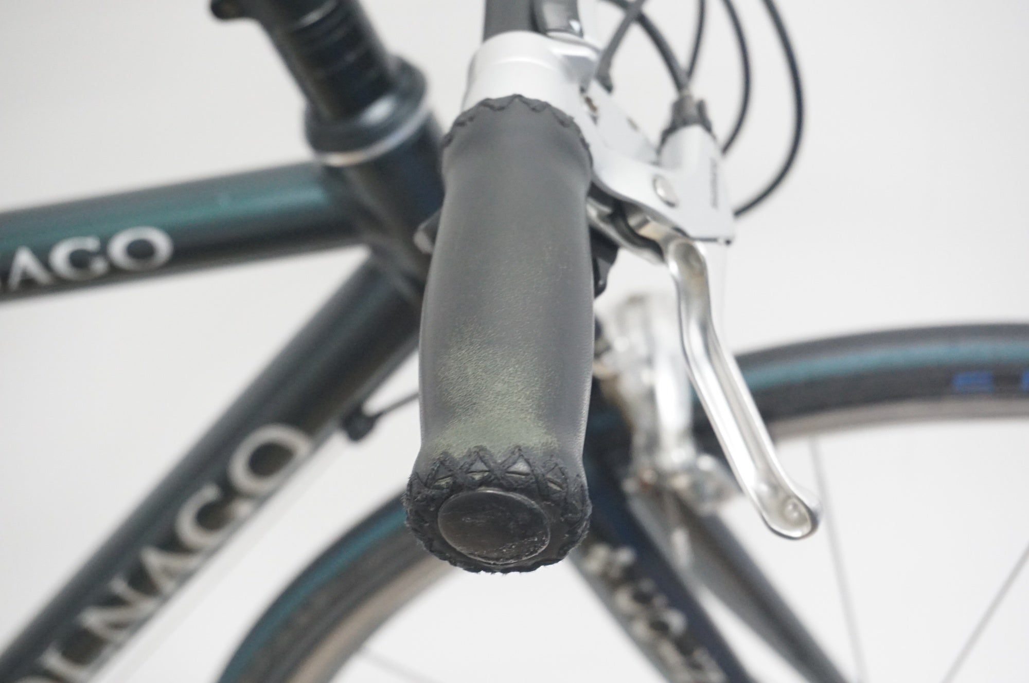 COLNAGO 「コルナゴ」 TIARA 2007年モデル フラットバーロードバイク / 福岡店