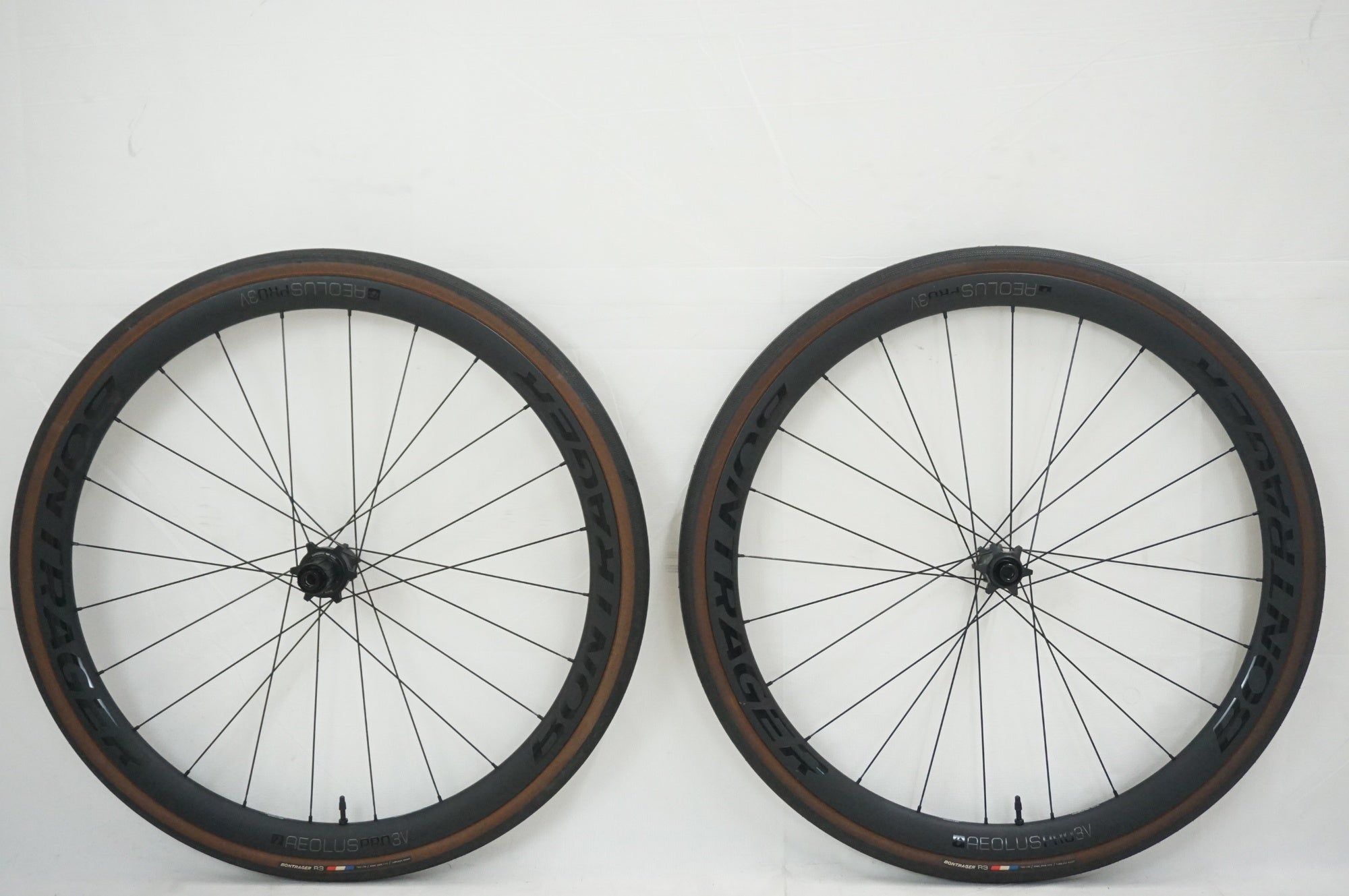 BONTRAGER 「ボントレガー」 AEOLUS PRO 3V TLR シマノ11速 ホイールセット / 福岡店