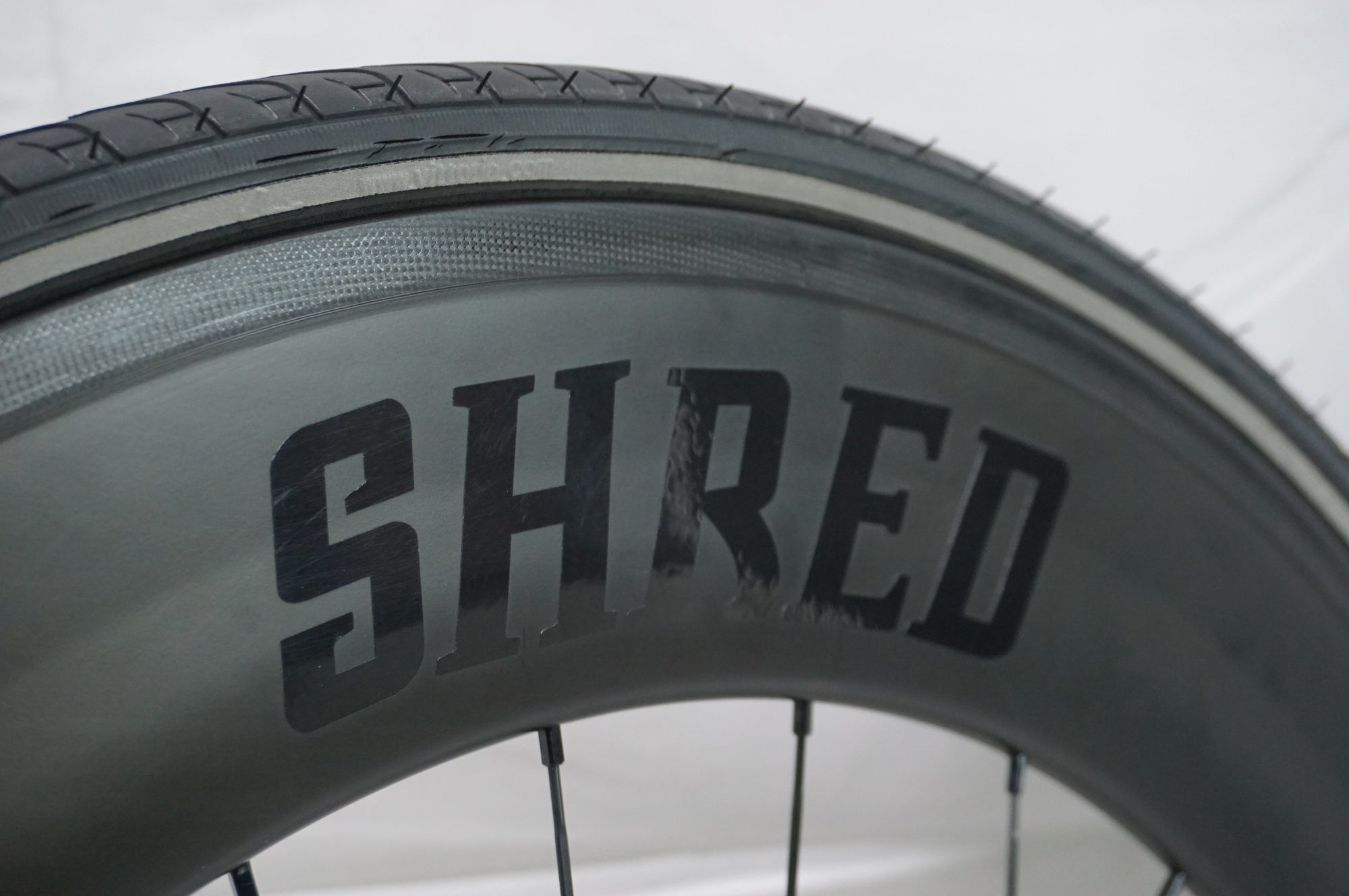 BROTURES 「ブローチャーズ」 SHRED88 CARBON リアホイール / 中目黒店