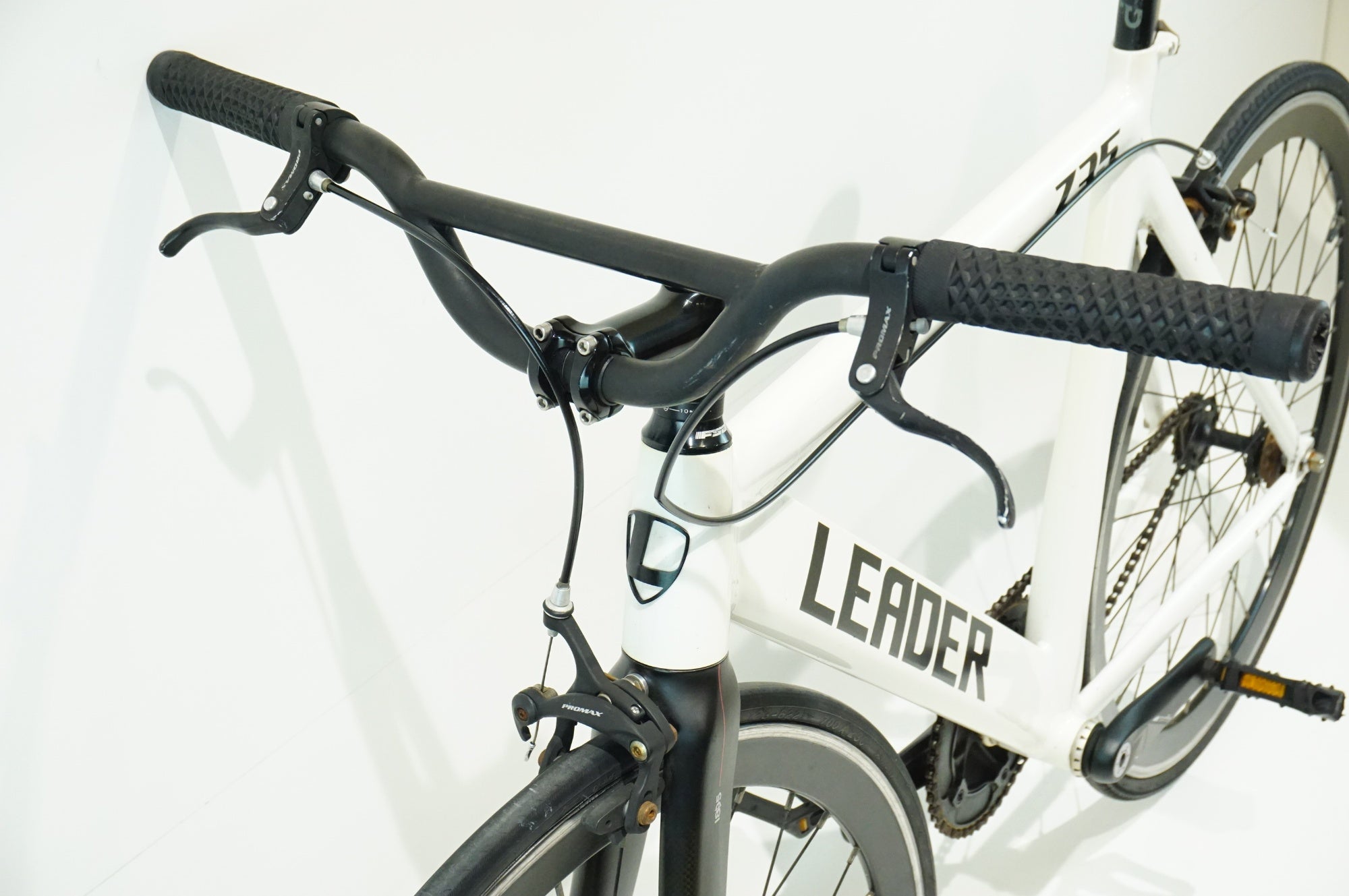 LEADER735 リーダーバイク735 錆びあり・パンクのため大幅割引価格 LEADER735 リーダーバイク735 錆びあり・パンクのため大幅割引価格