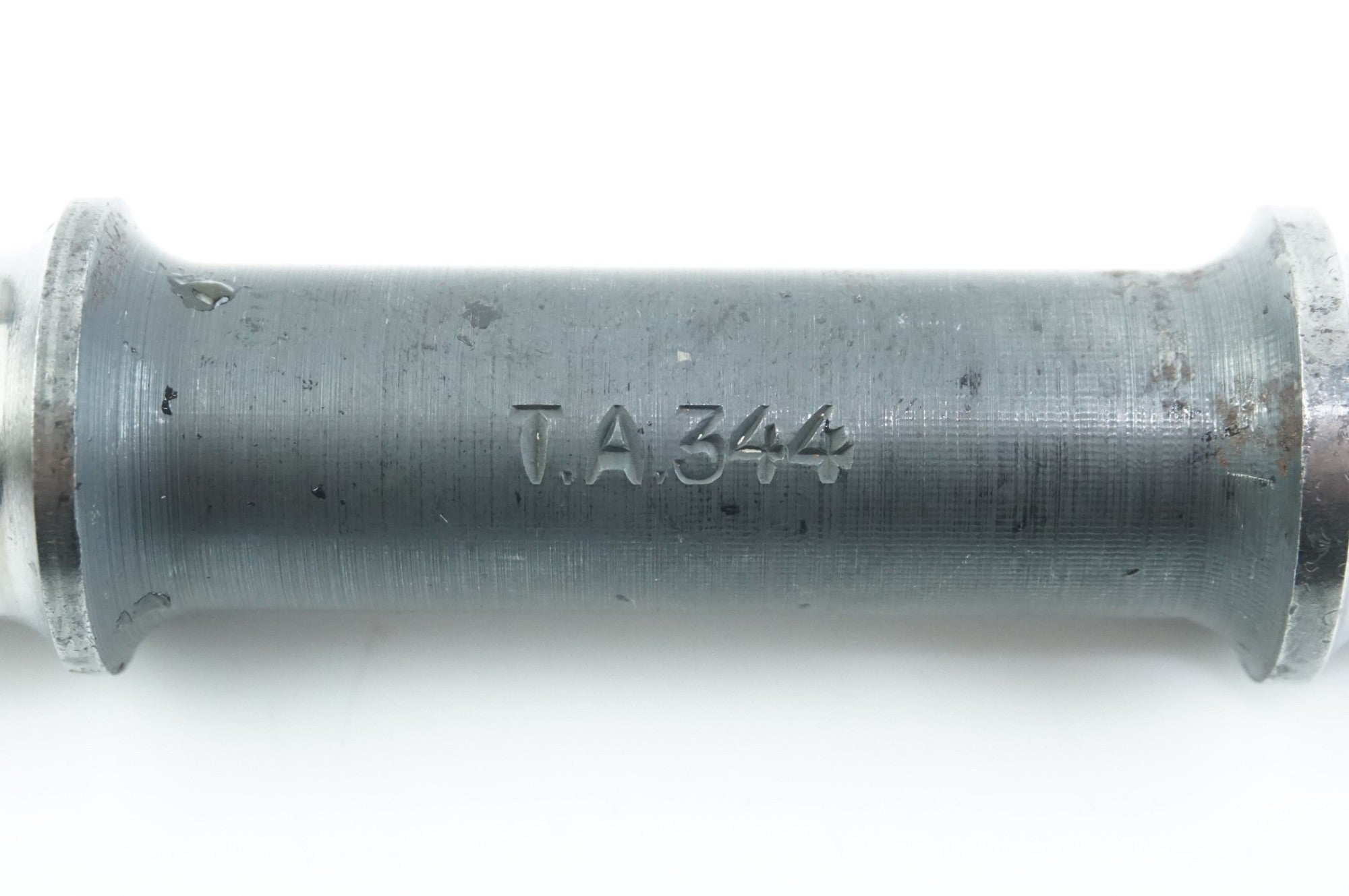 SPECIALITES TA 「スペシャリテ ティーエー」 "344" 114.5mm ボトムブラケットシャフト / 中目黒店