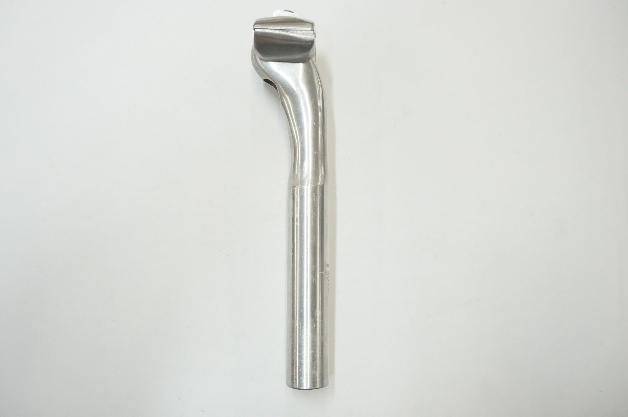 ZOOM 「ズーム」 φ27.2 220mm シートポスト / 福岡店