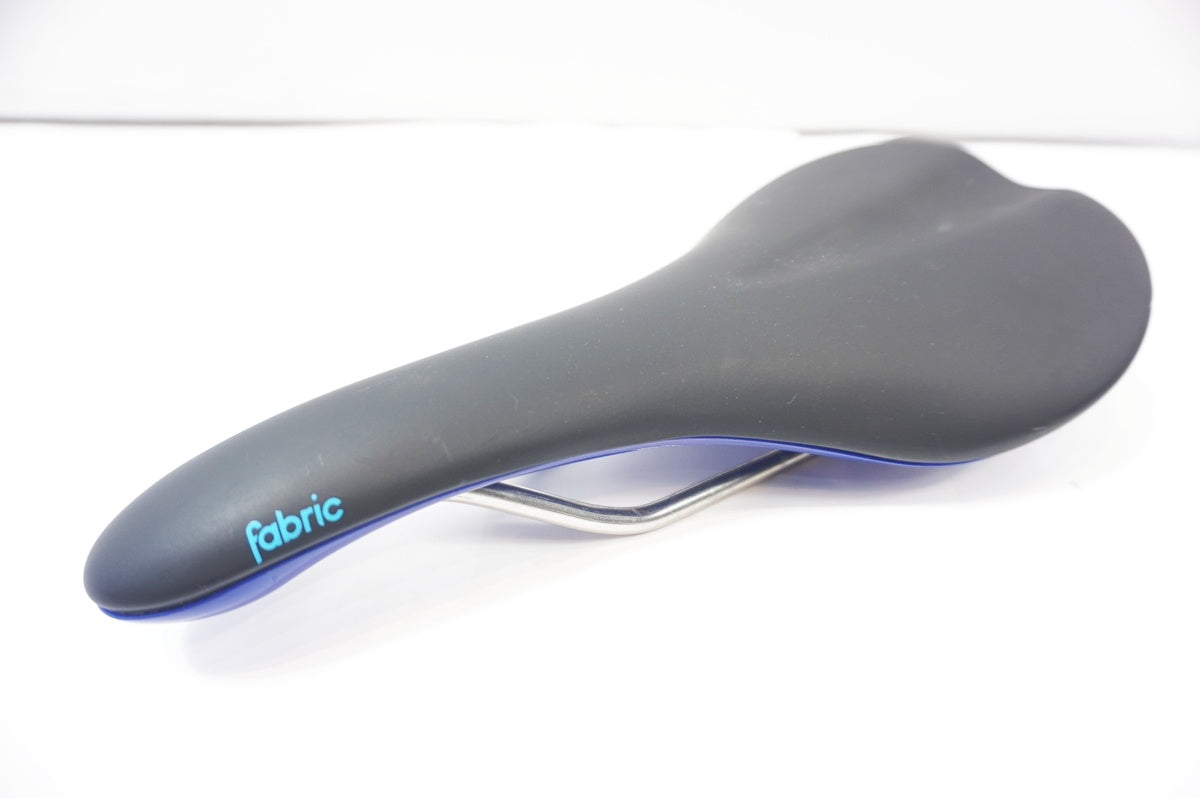 FABRIC 「ファブリック」 SHALLOW サドル / バイチャリ世田谷店