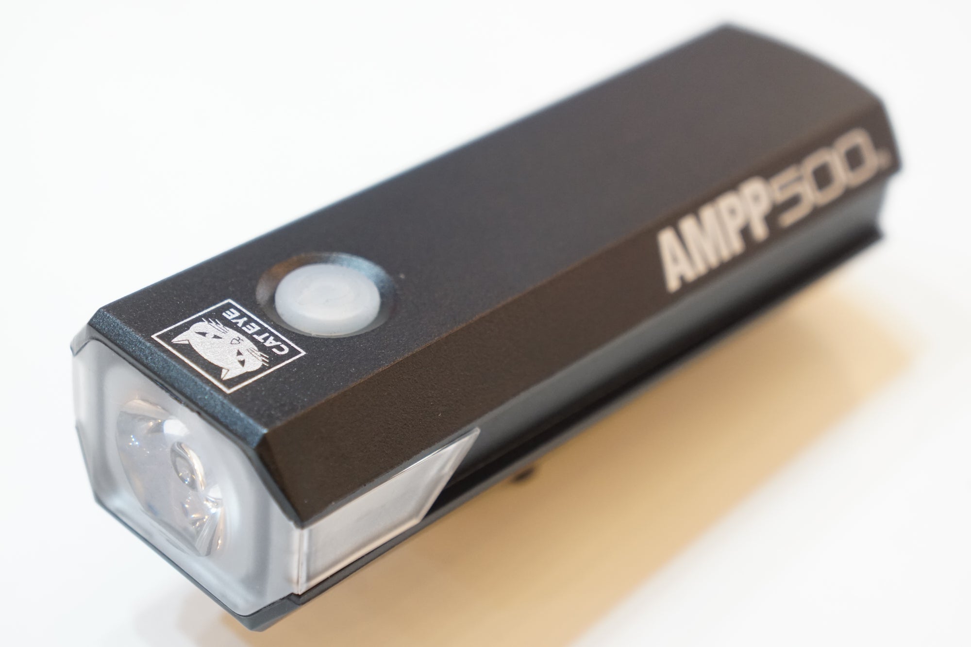 CATEYE 「キャットアイ」 AMPP 500N フロントライト / バイチャリ浦和ベース