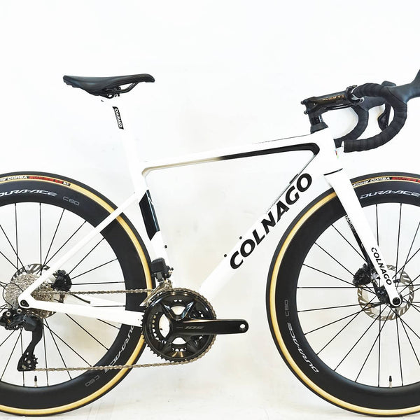 COLNAGO v3 2023年　105 di2 45サイズ COLNAGO 「コルナゴ」 V3 DISC 105 DI2 2023年モデル ロード