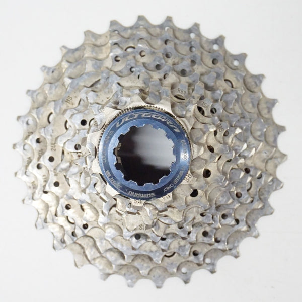 【未使用・新品】Shimano Ultegra CS-R8000 11-30T SHIMANO 「シマノ」 ULTEGRA CS-R8000 11-30T スプロケット / 名古屋