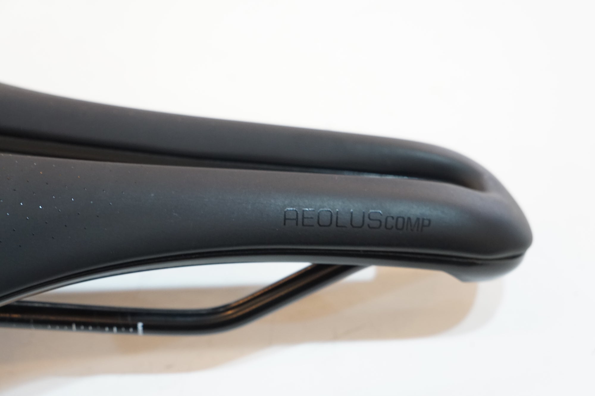 BONTRAGER 「ボントレガー」 AEOLUS COMP サドル / バイチャリ浦和ベース