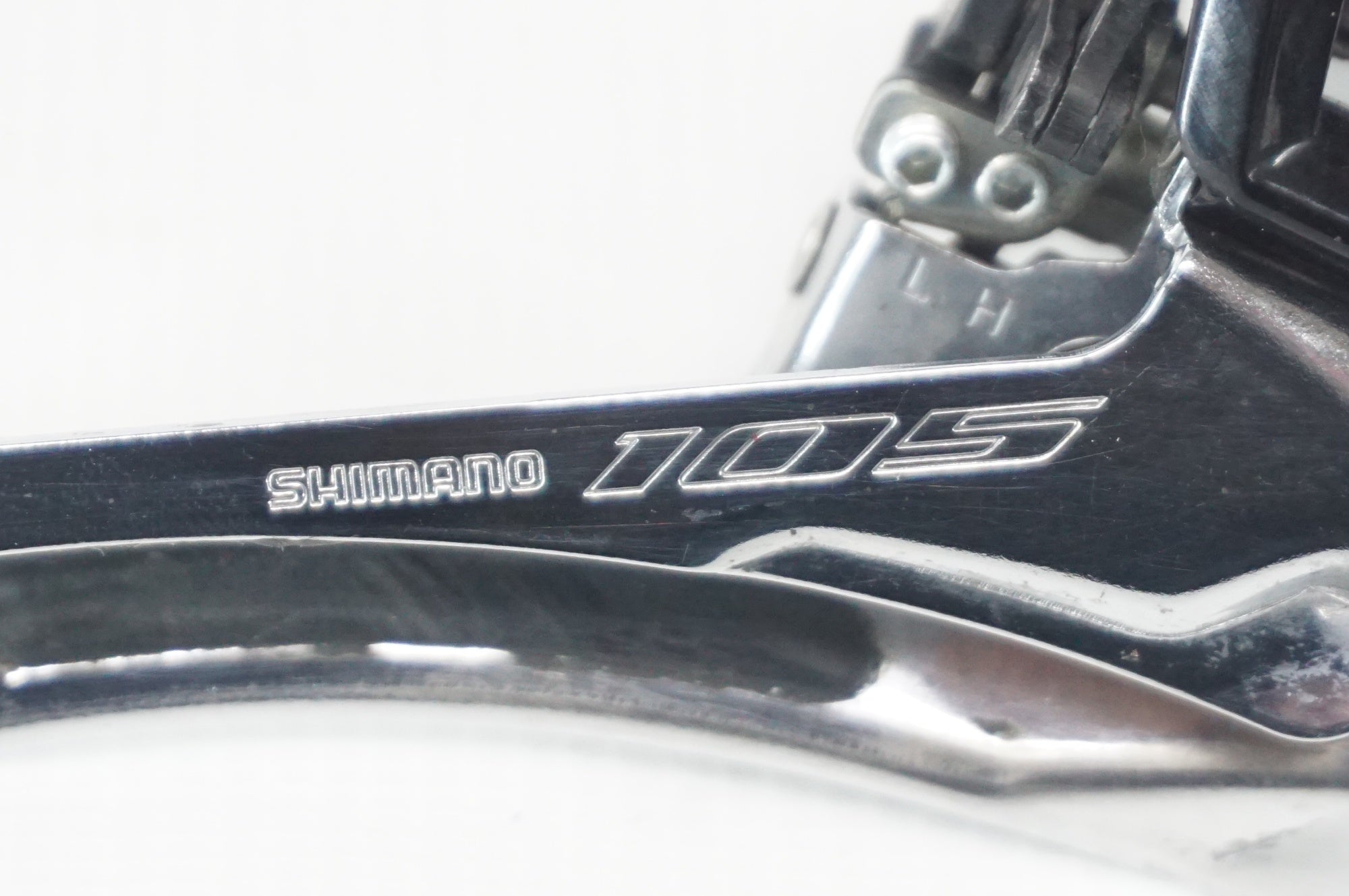 SHIMANO 「シマノ」 105 FD-R7000 フロントディレイラー / 阪急塚口店
