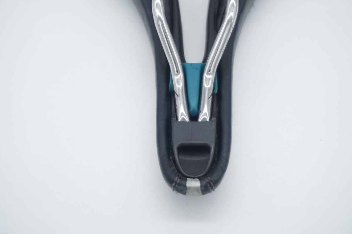 SELLE ITALIA 「セラ イタリア」 MAX GEL FLOW サドル / 京都八幡店